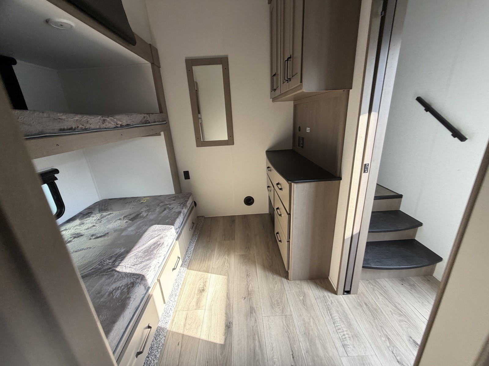 2026 GRAND DESIGN 324MBS - Image 26