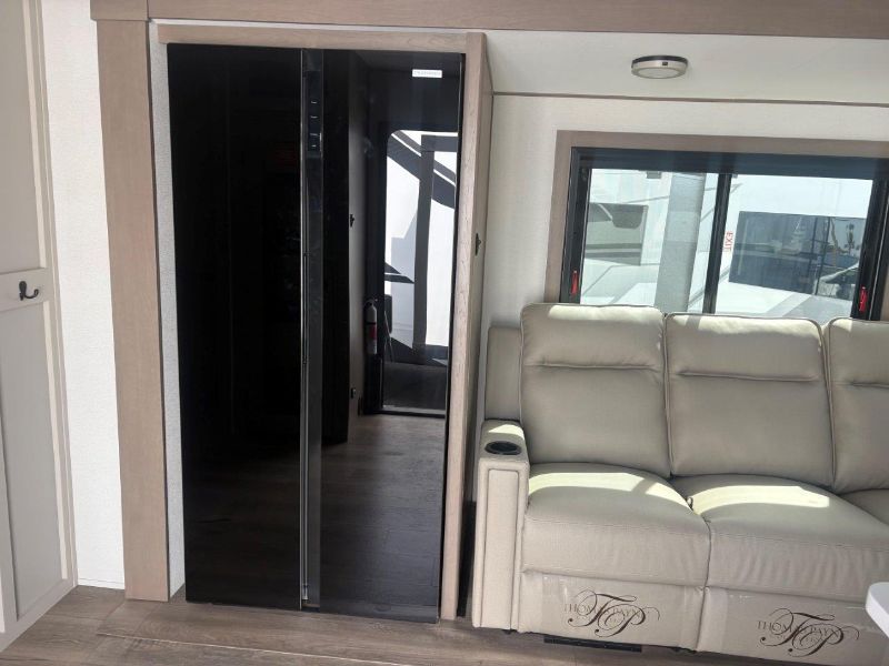 2026 Grand Design Reflection Travel Trailer 322FKTS - Image 33