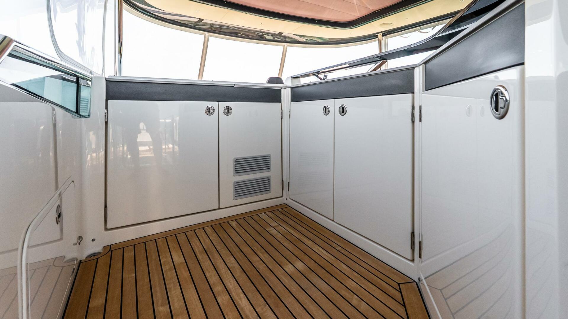 2022 Absolute Navetta 64 - Image 45