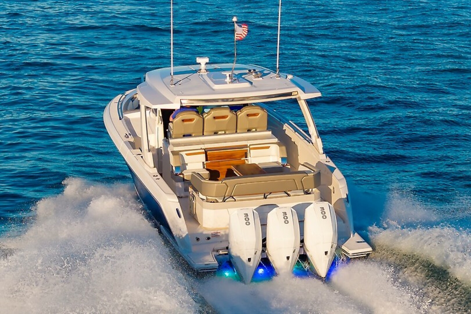 2023 TIARA YACHTS TIARA YACHTS 38 LS Base - Image 1