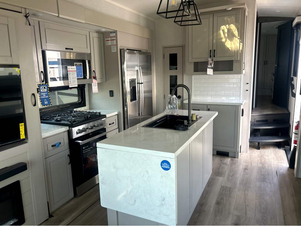 2026 JAYCO NORTH POINT 310RLTS - Image 10