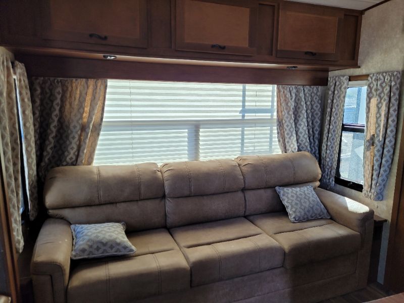 2016 Highland Ridge Light LF297RLS - Image 6
