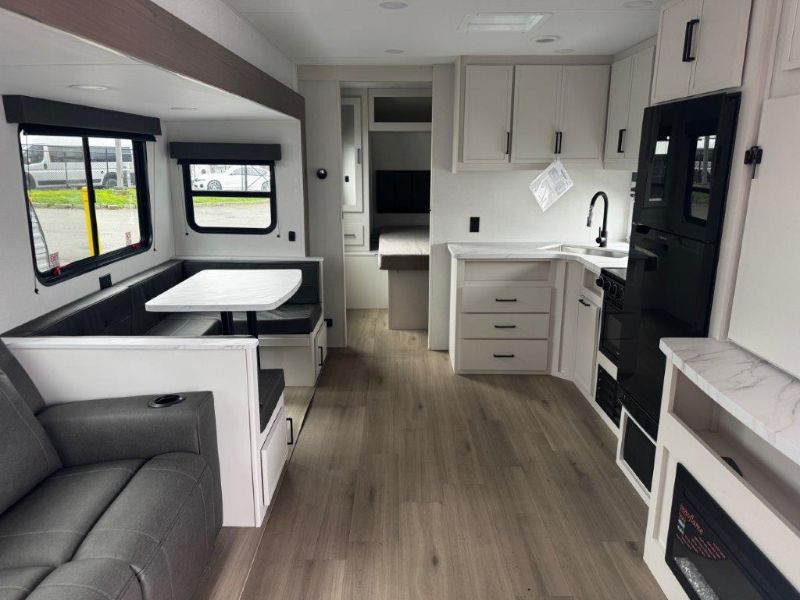 2026 Grand Design Momentum MAV 28MAV - Image 18