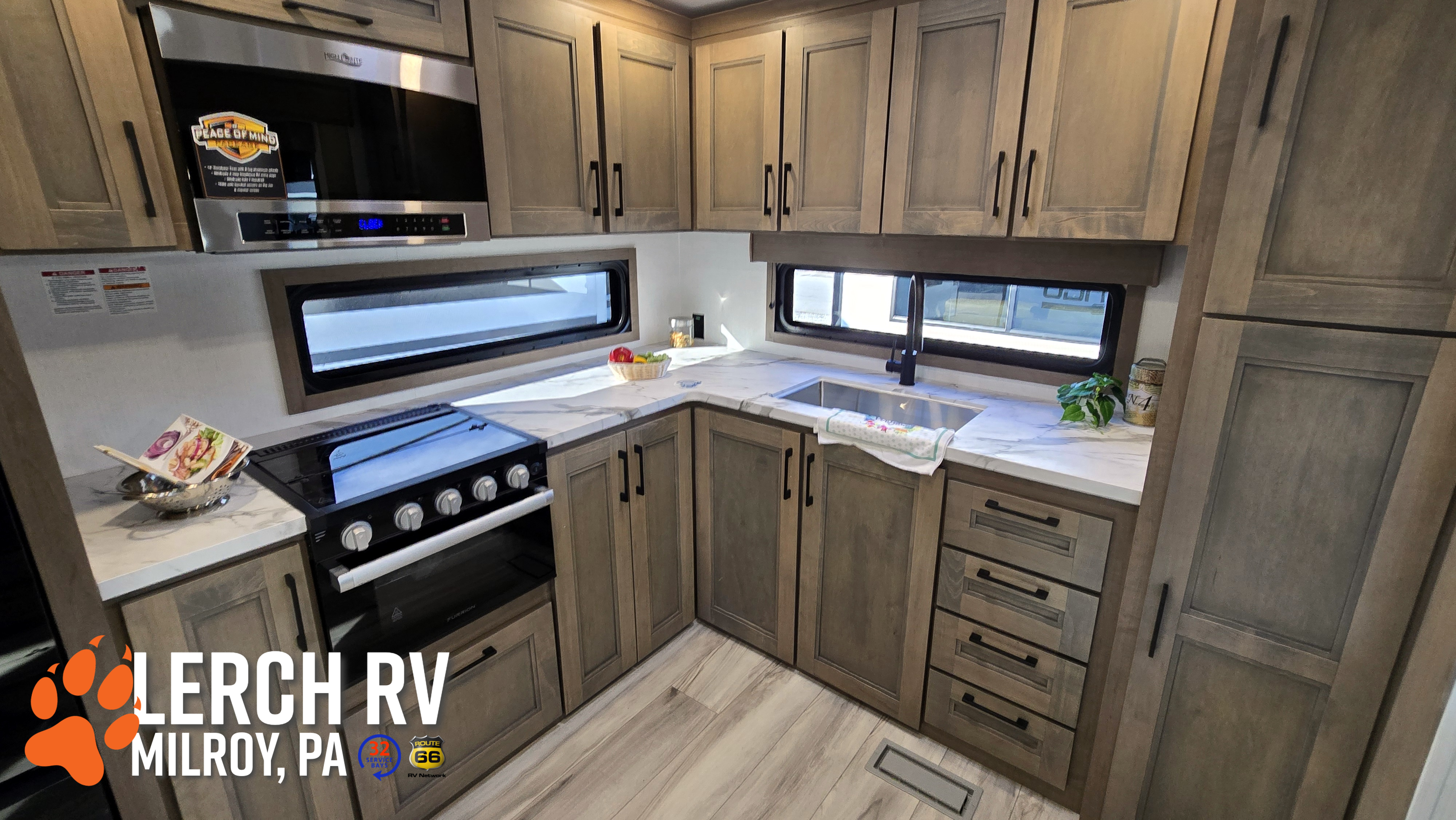 2026 KZ RV Durango HT D240RKD - Image 18