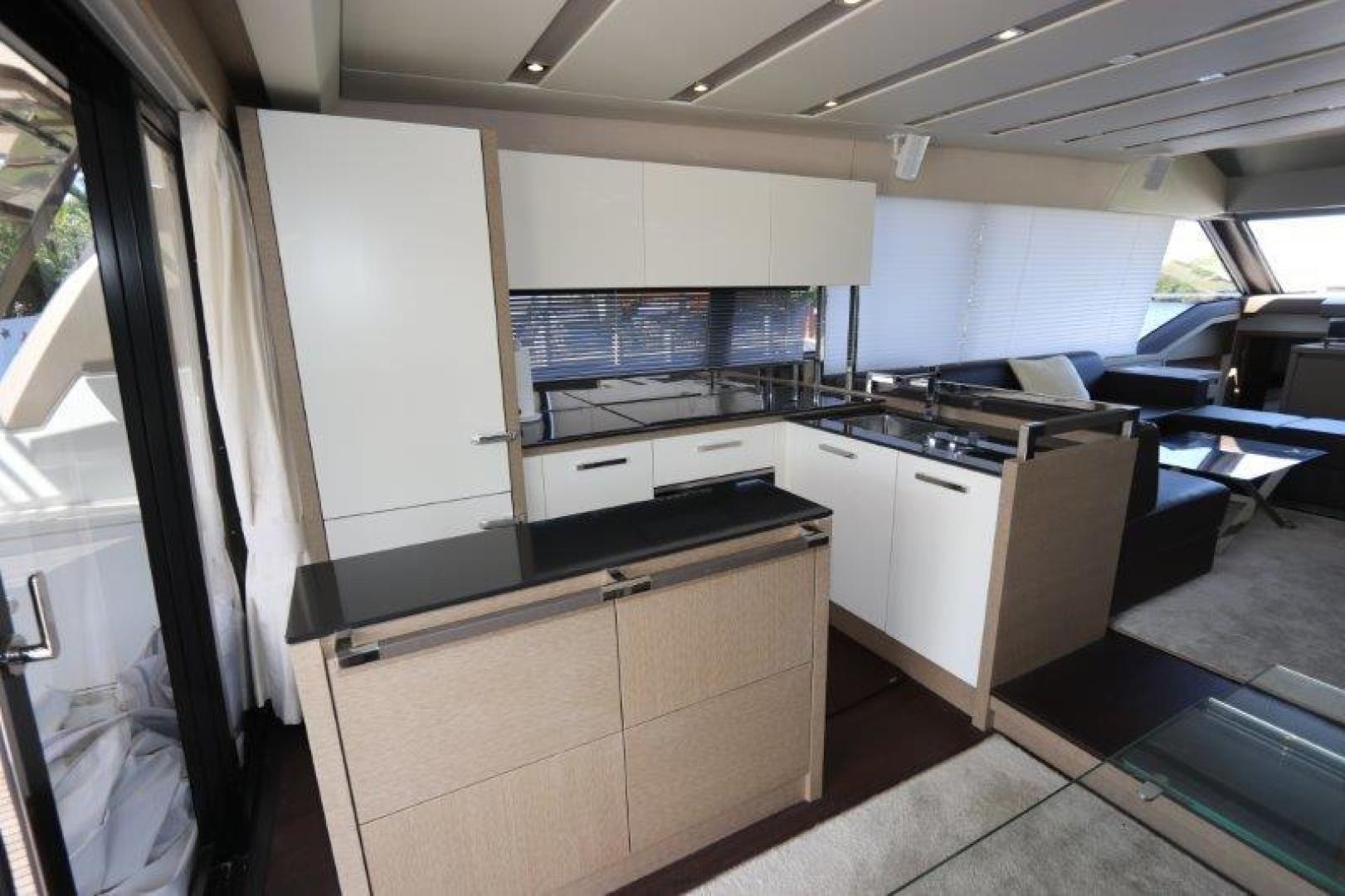 2017 Prestige Motoryacht - Image 8