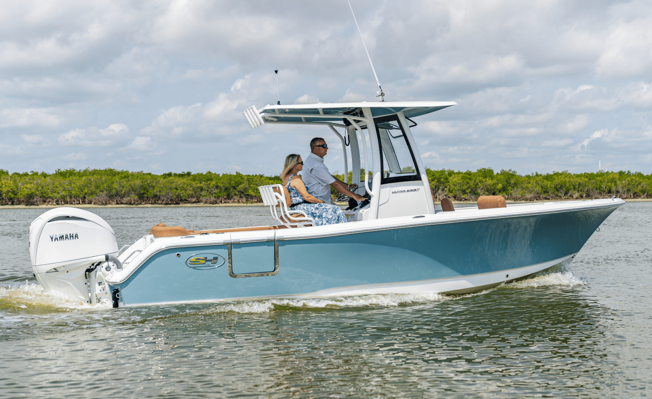 2027 SEA HUNT ULTRA 235SE - Image 1