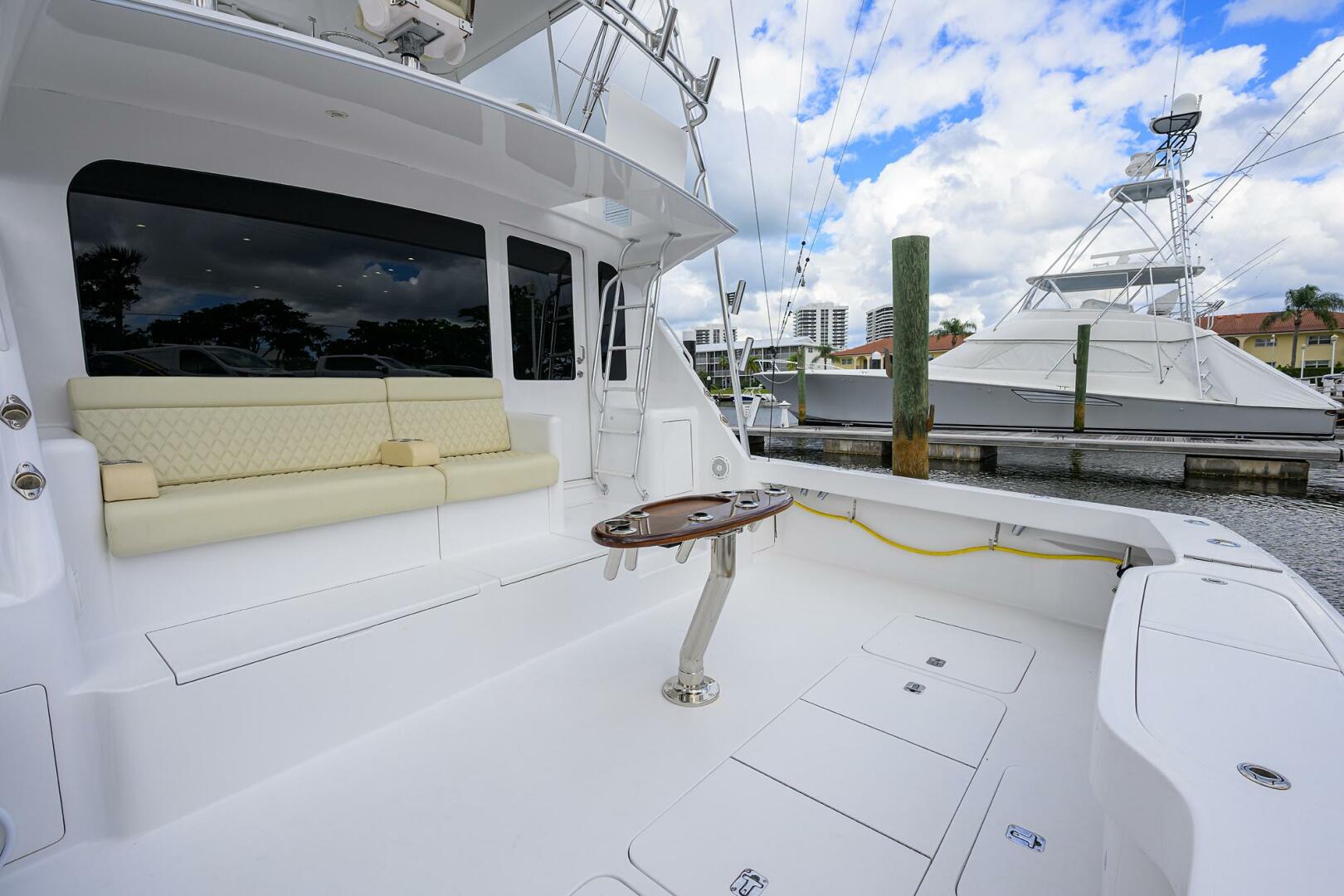 2004 Viking 56 Convertible - Image 32