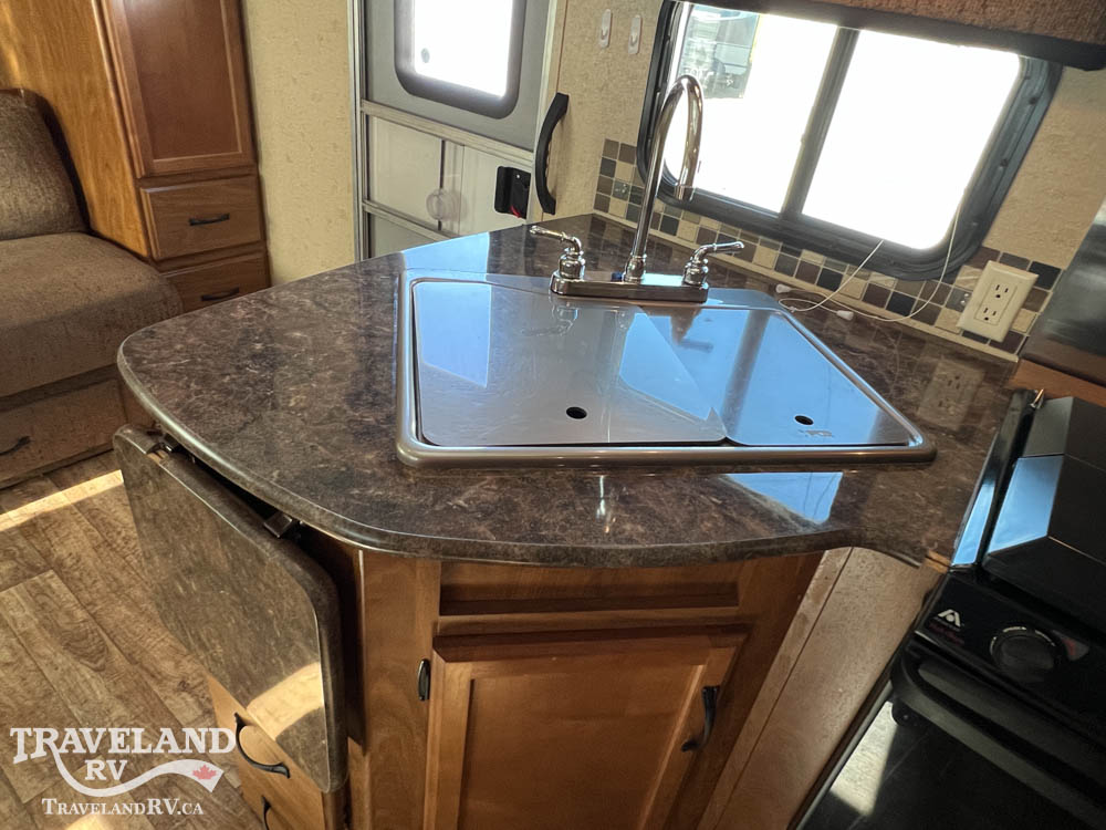 2012 OUTDOORS RV TIMBER RIDGE 250FLS HANDYMAN SPECIAL - Image 12