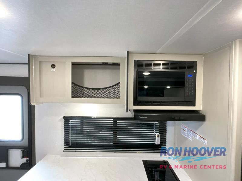 2025 COACHMEN 24RB - Image 15
