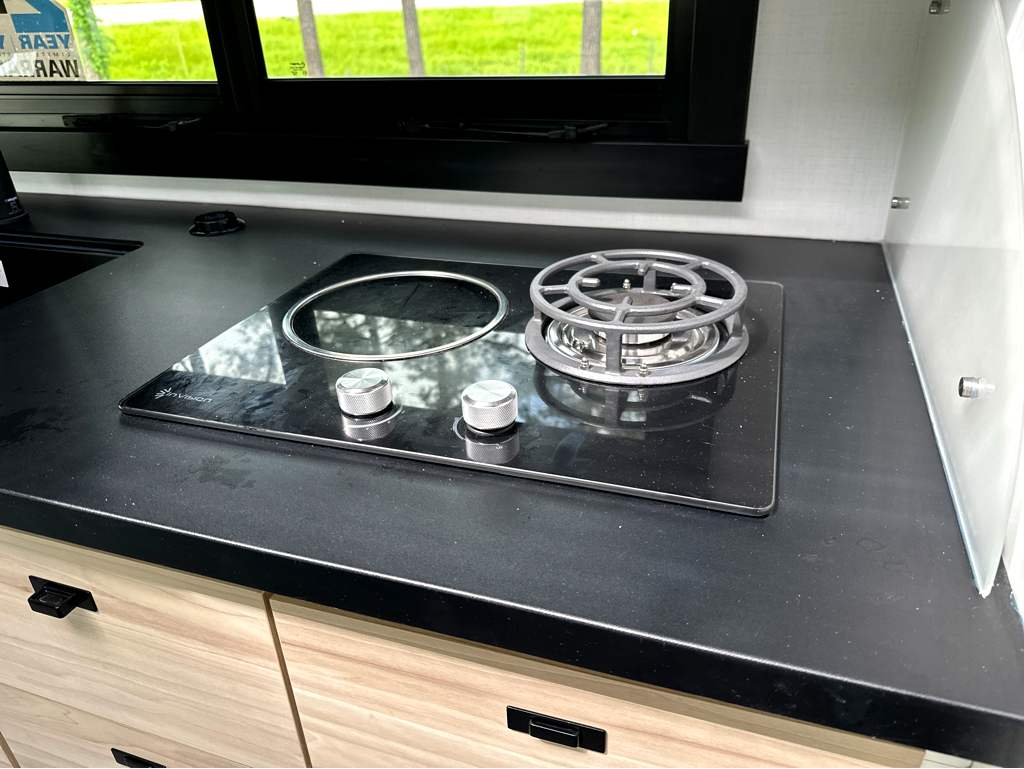 2027 JAYCO MELBOURNE PRESTIGE 25LP - Image 17
