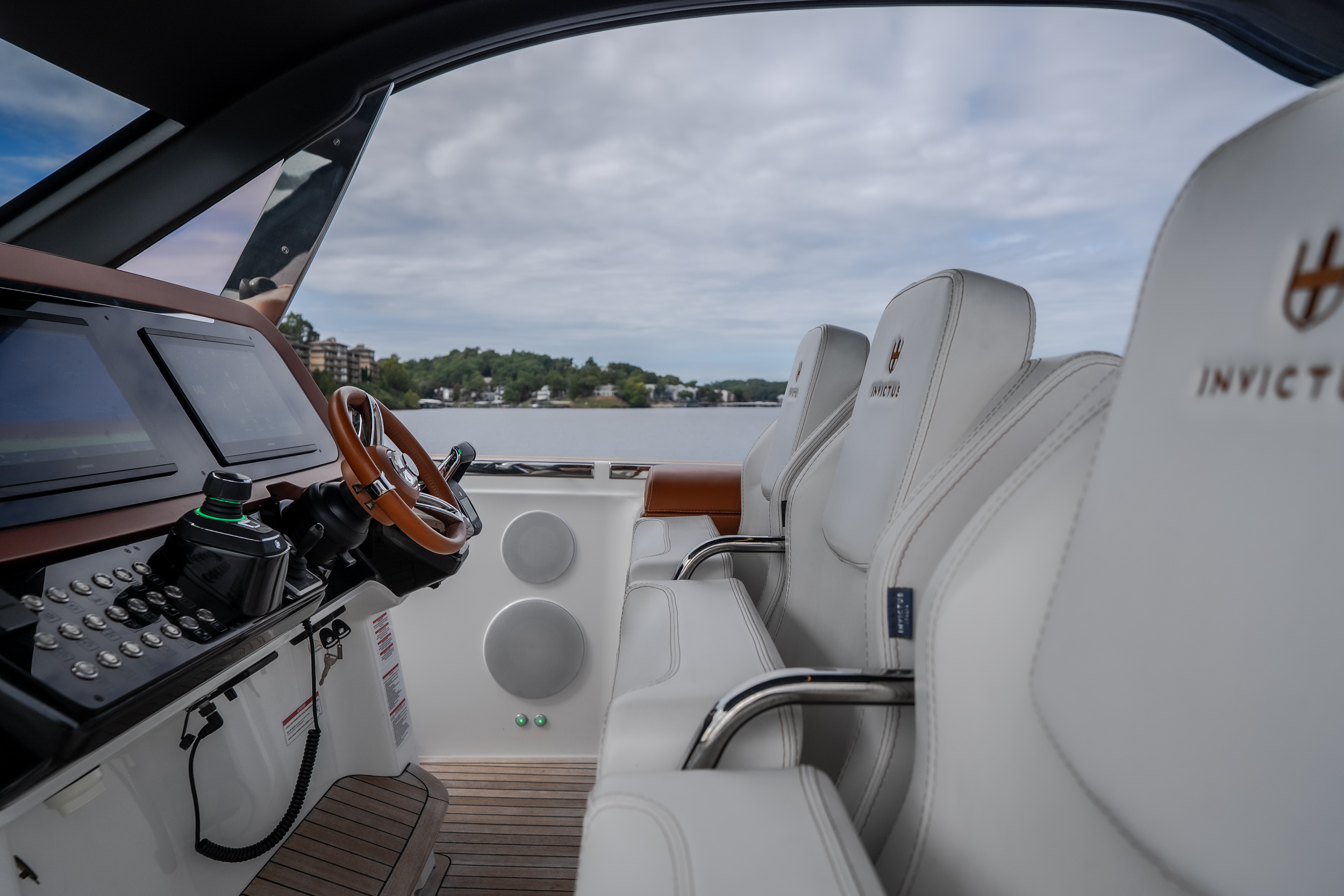 2025 Invictus TT430S - Image 70