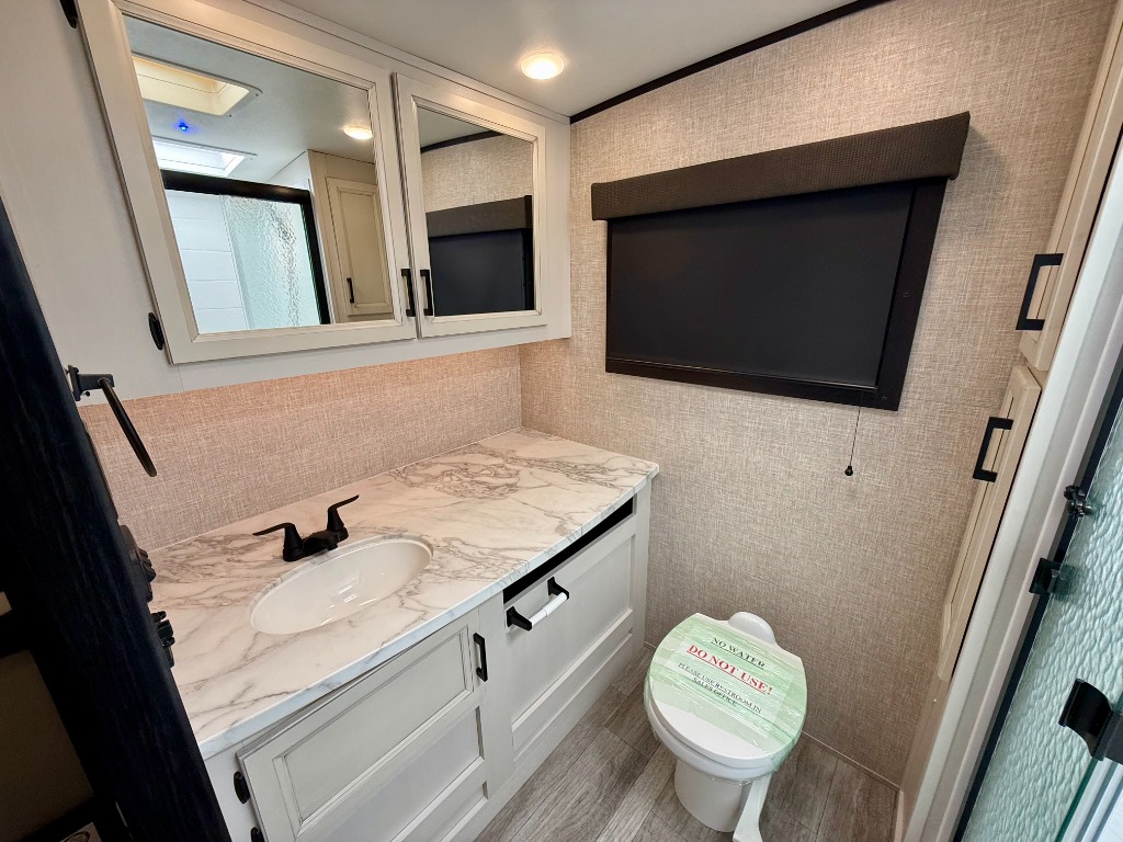 2023 Jayco White Hawk 27RB - Image 12