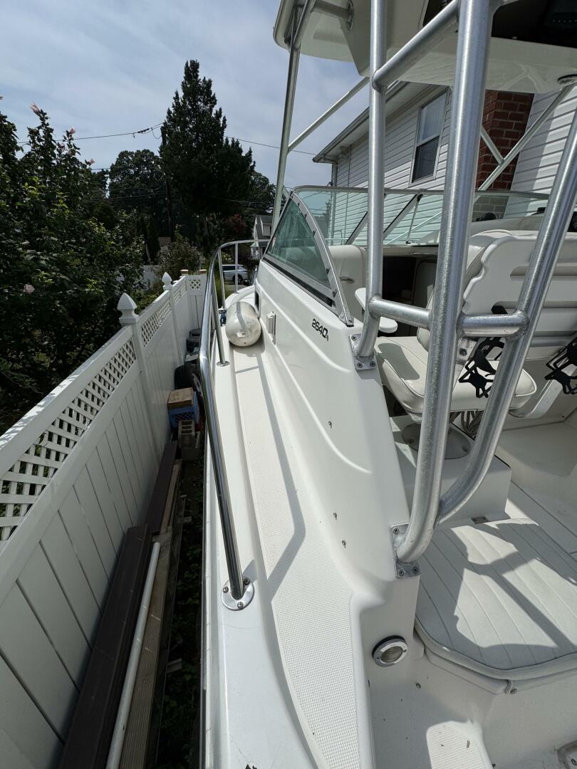 1999 Robalo 2640 - Image 14