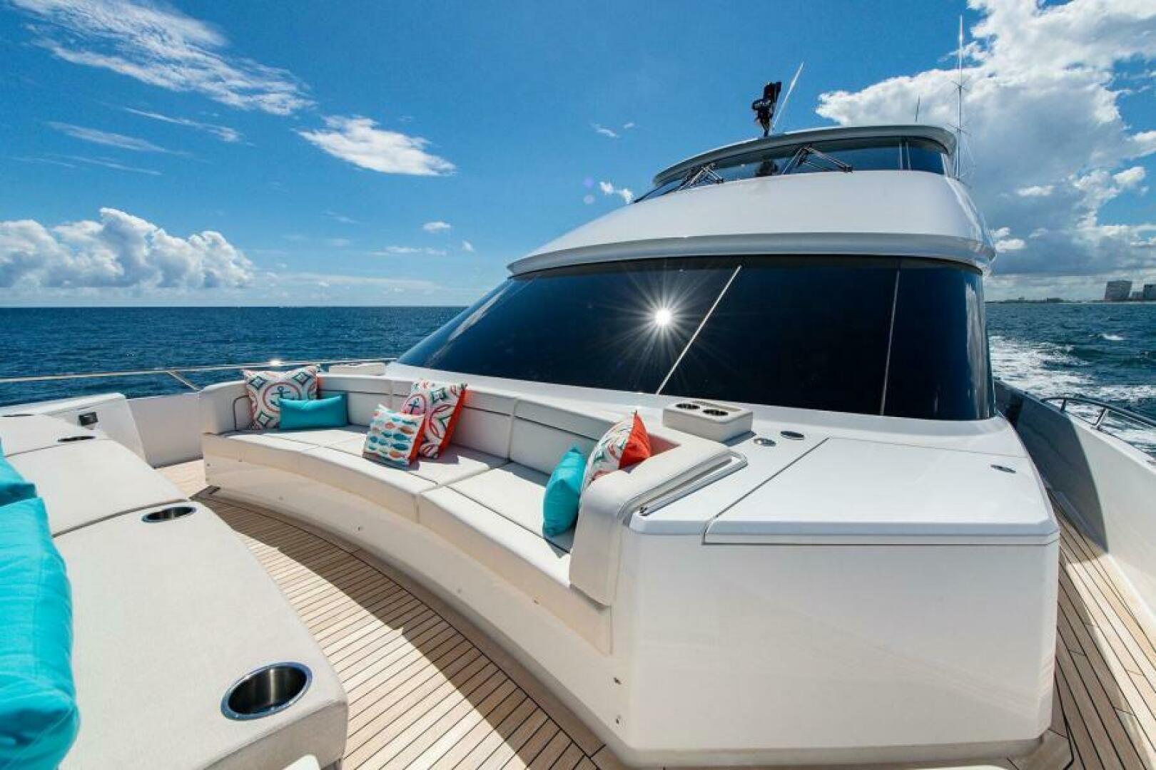 2018 Viking Enclosed Flybridge - Image 59