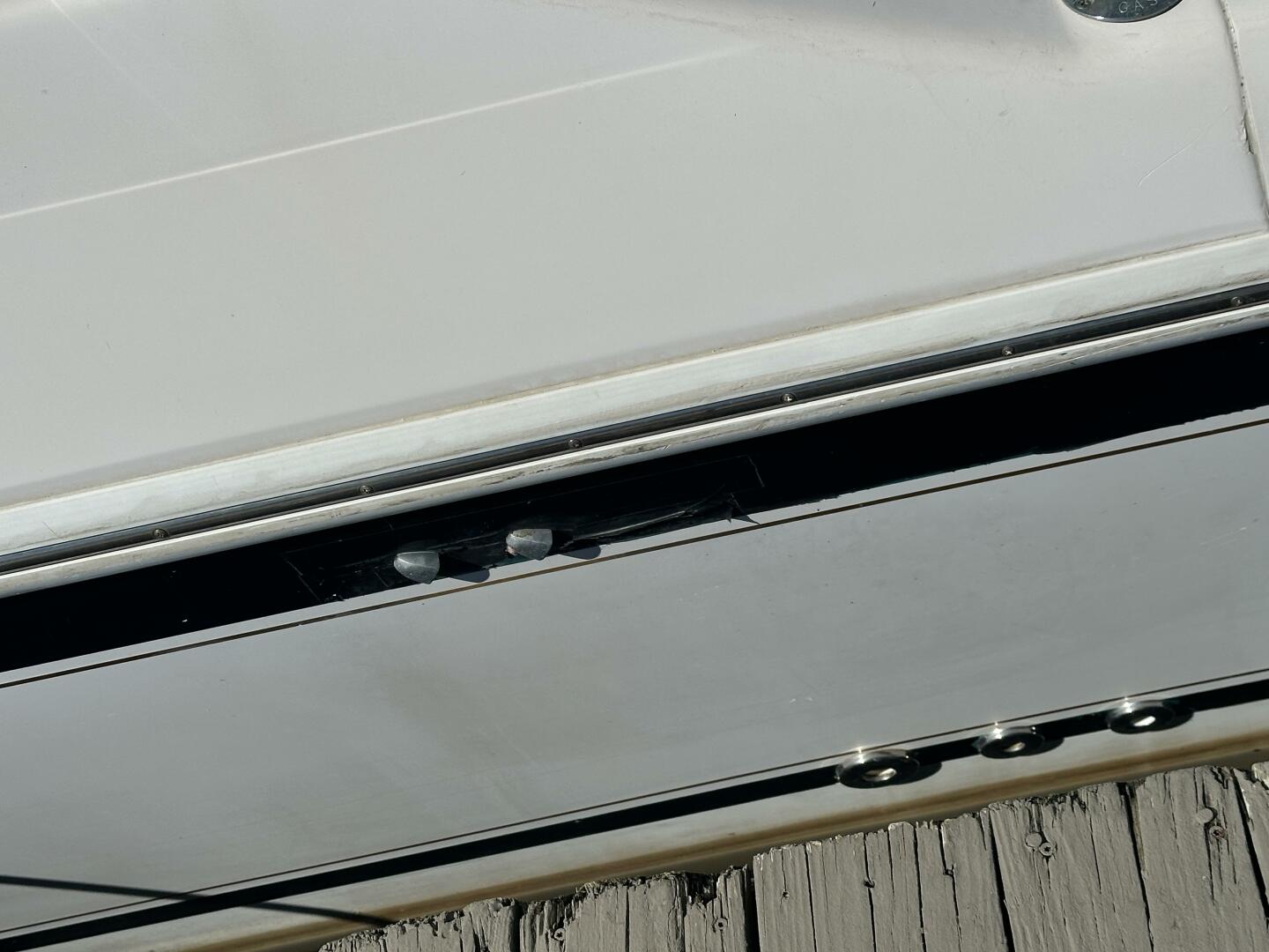 1994 Intrepid 376 Walkaround - Image 148