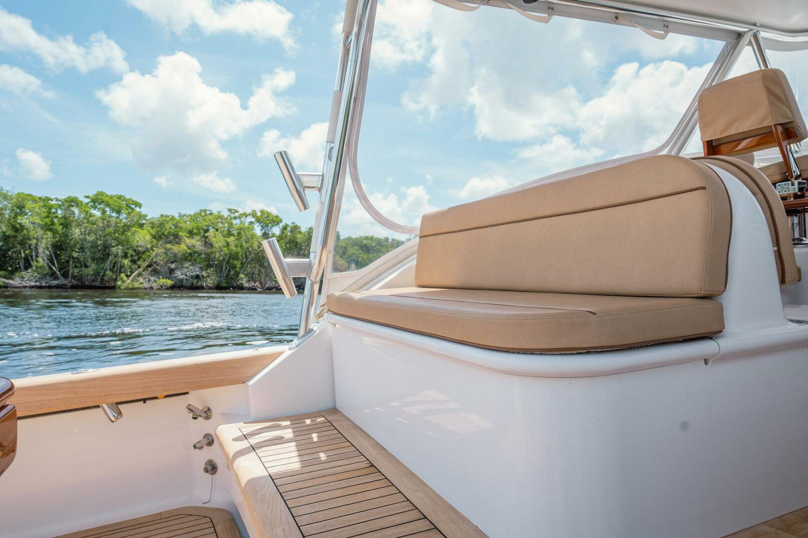 2012 Winter Custom Yachts 38 Express - Image 37