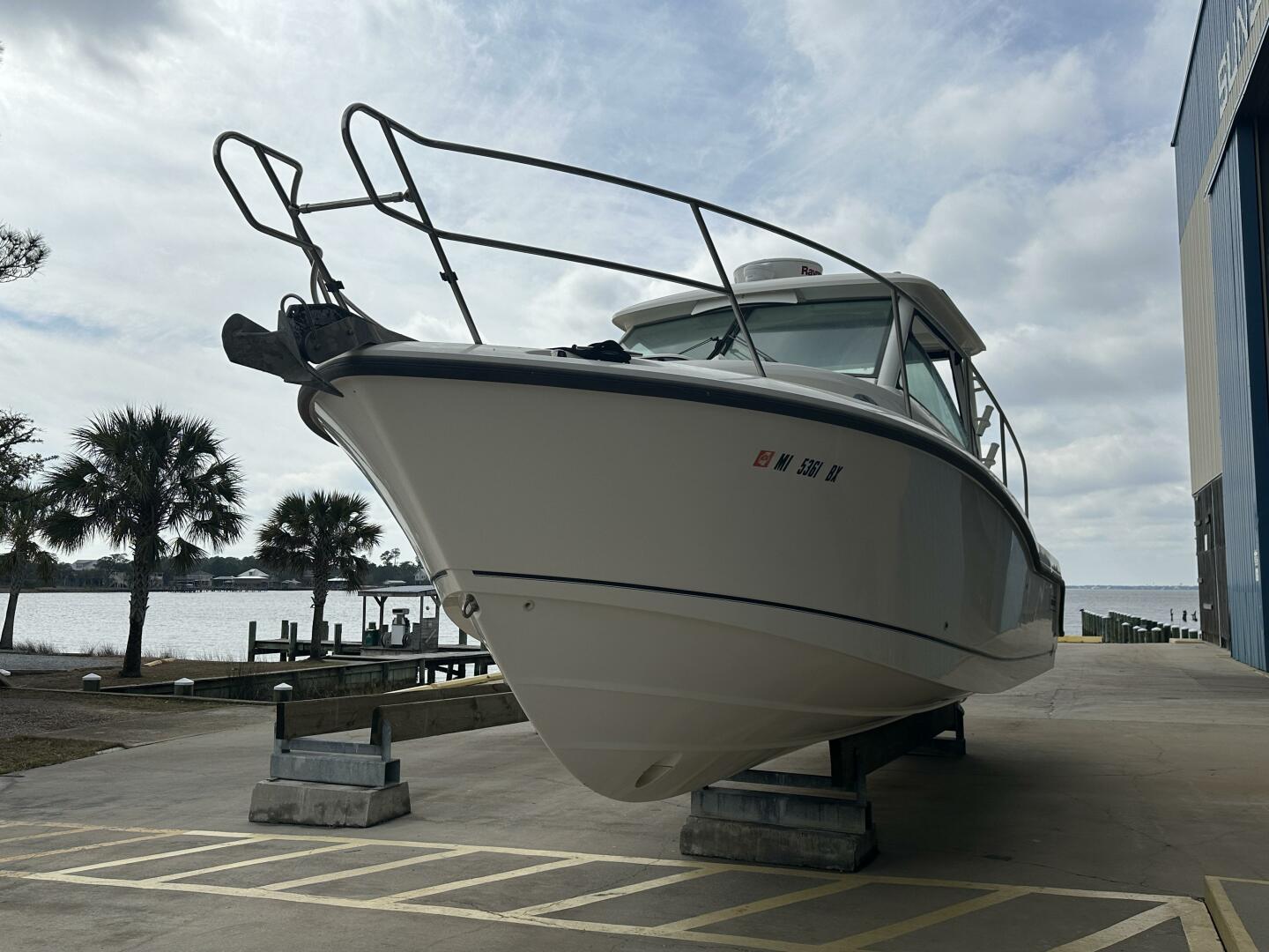 2016 Boston Whaler 315 Conquest - Image 4