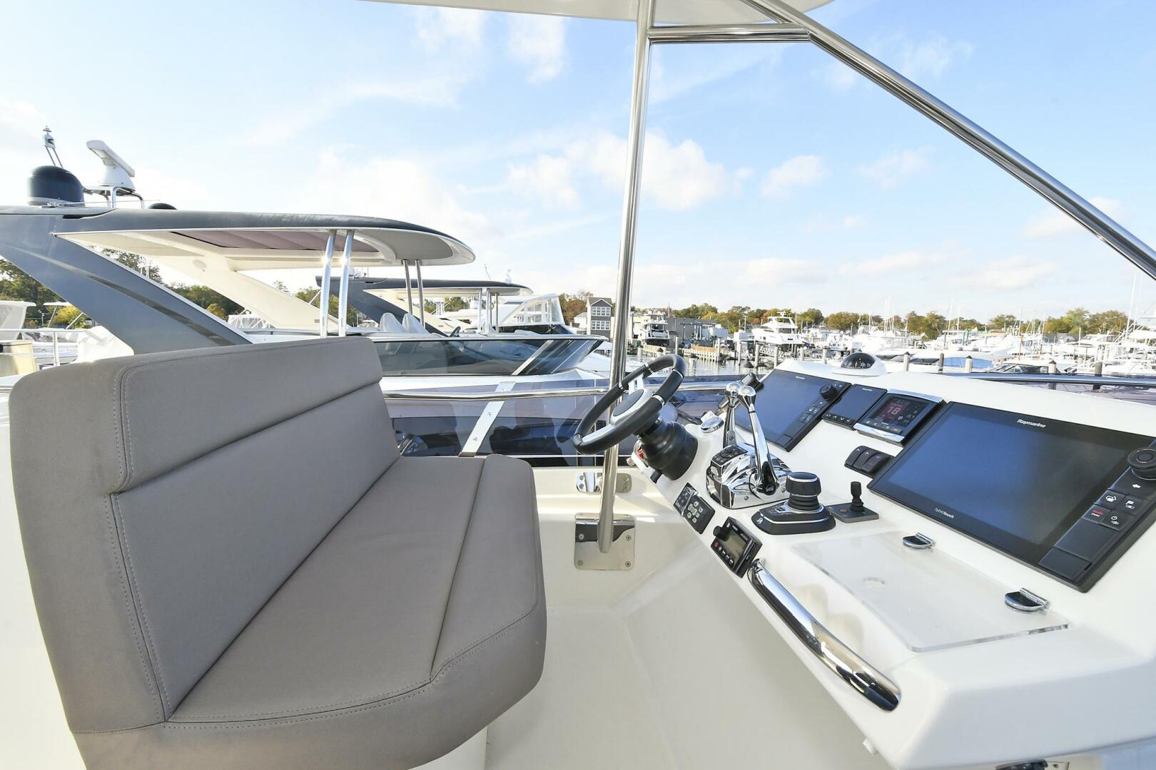 2018 Prestige 560 Fly - Image 14