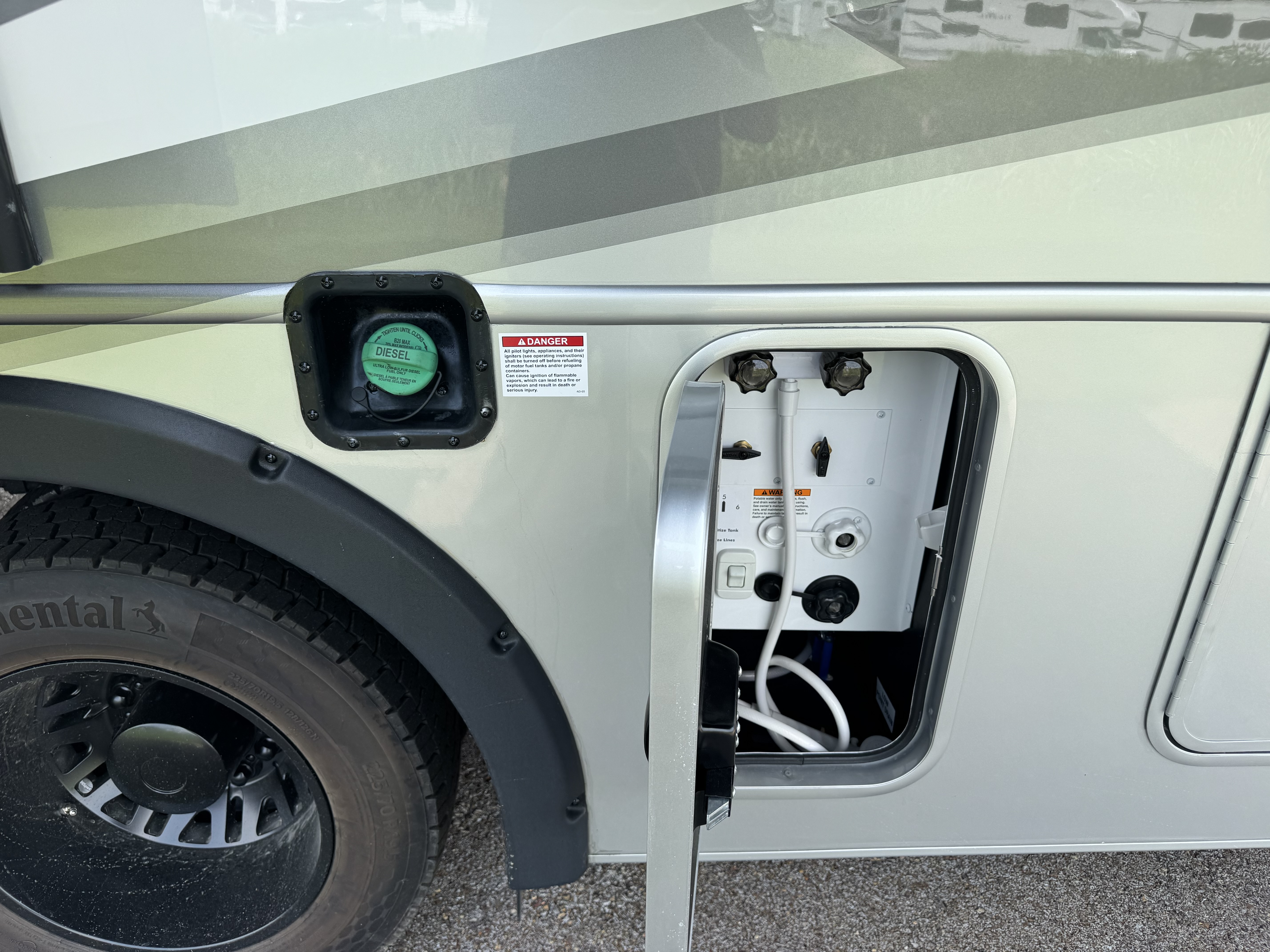 2027 JAYCO GREYHAWK XL 32U - Image 14