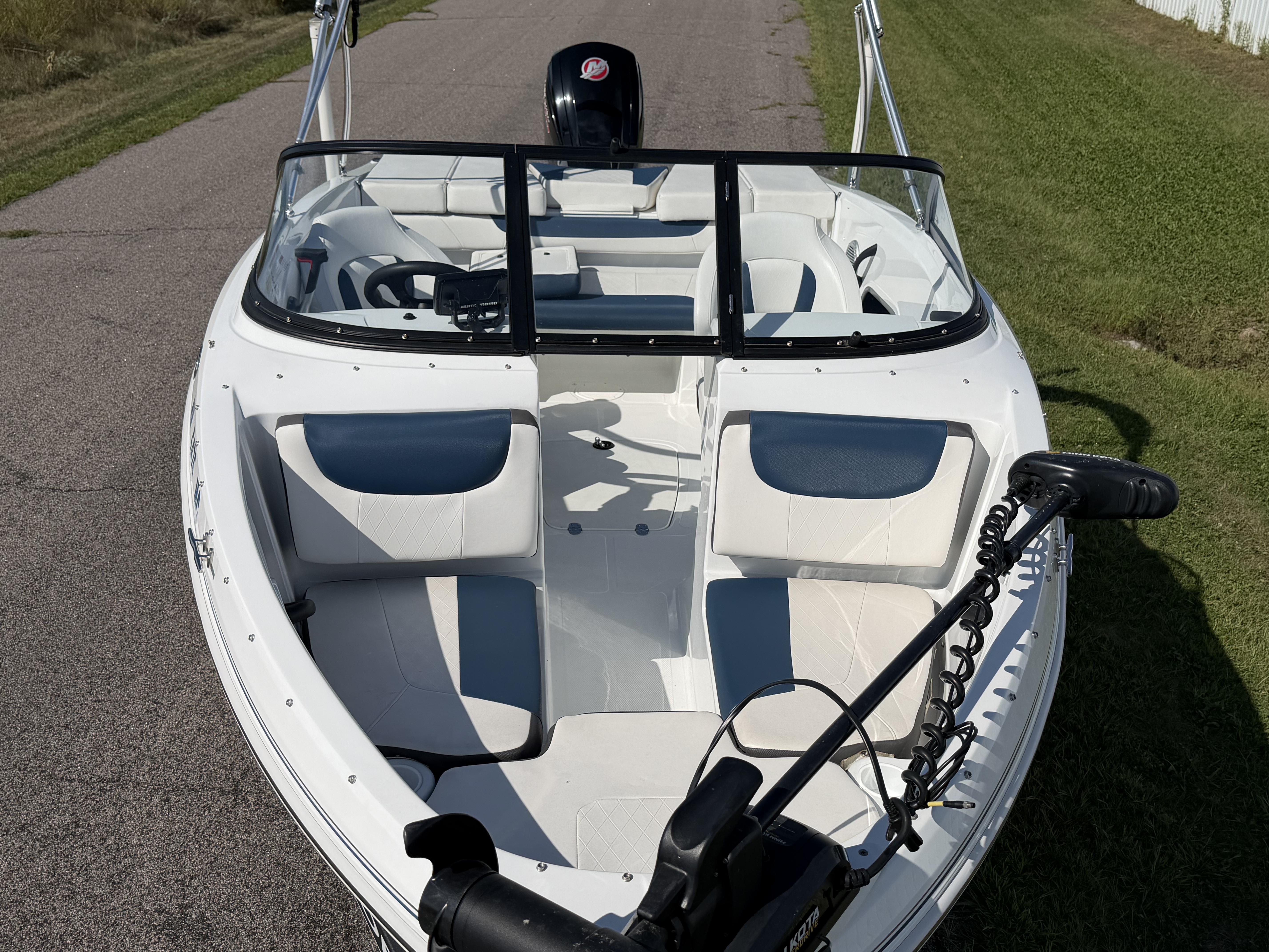 2021 TAHOE 450 TF - Image 3