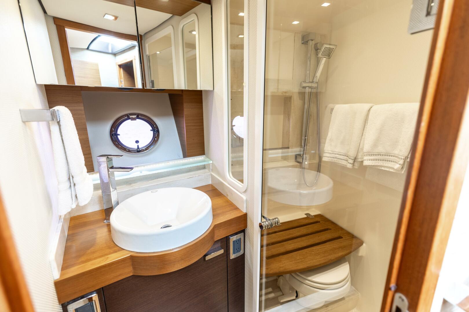 2015 Tiara Yachts 44 Coupe - Image 18