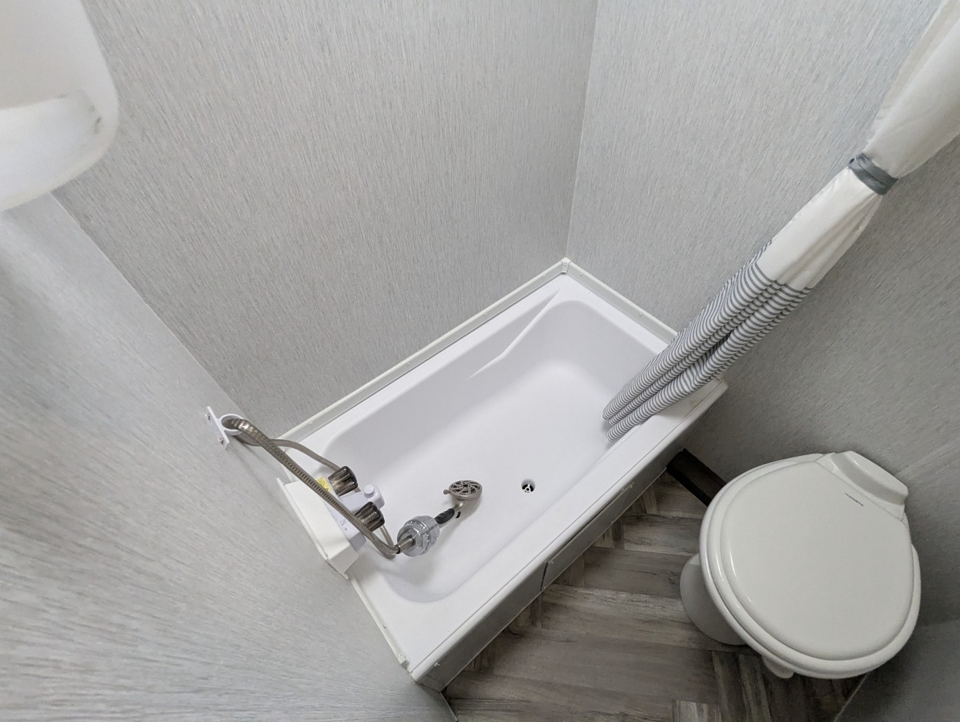 2022 Forest River EVO 177BQ - Image 18