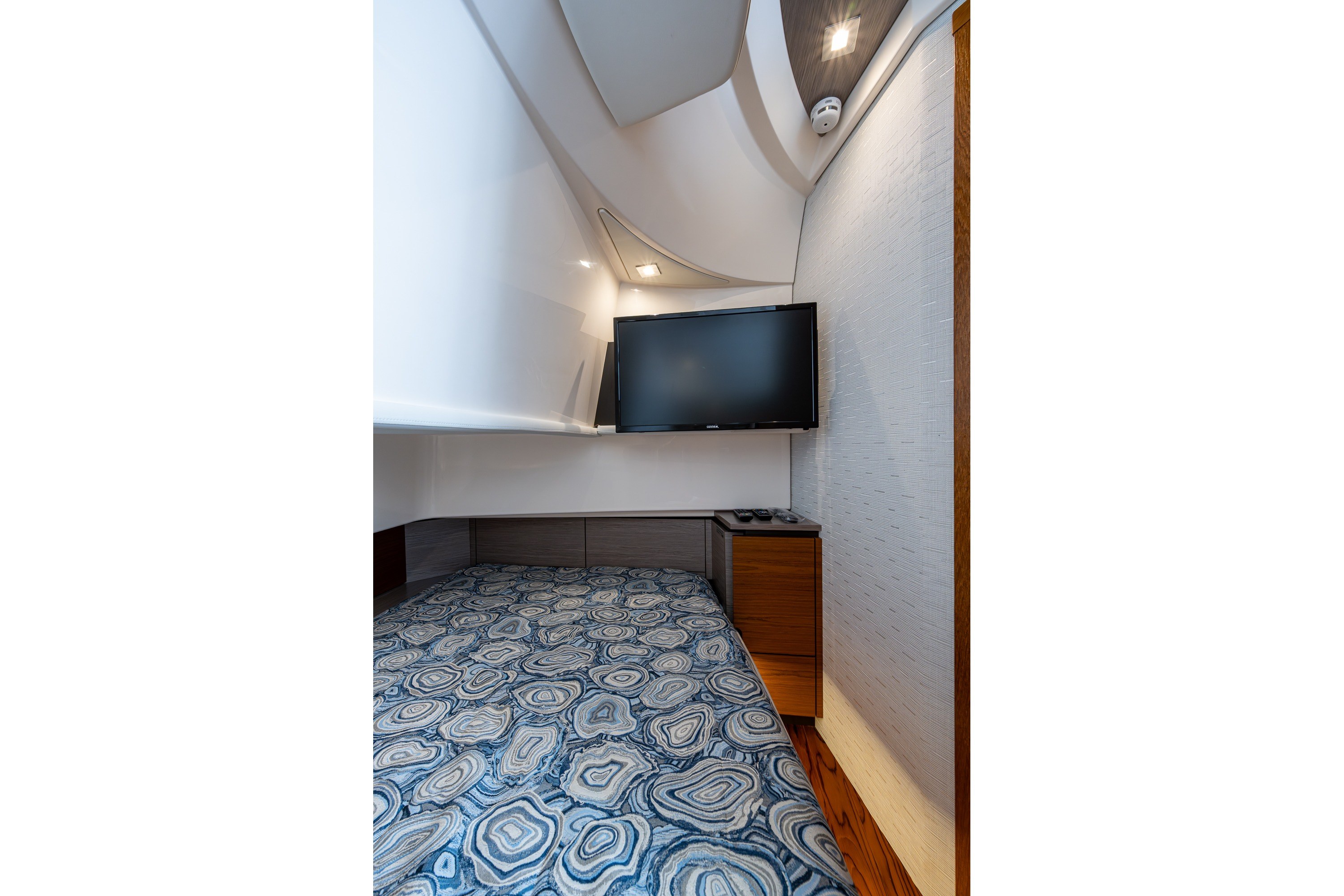 2024 Tiara Yachts 38 LS Base - Image 45