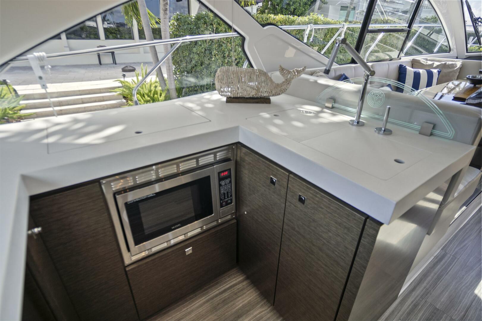 2019 Cruisers Yachts 54 Cantius - Image 24