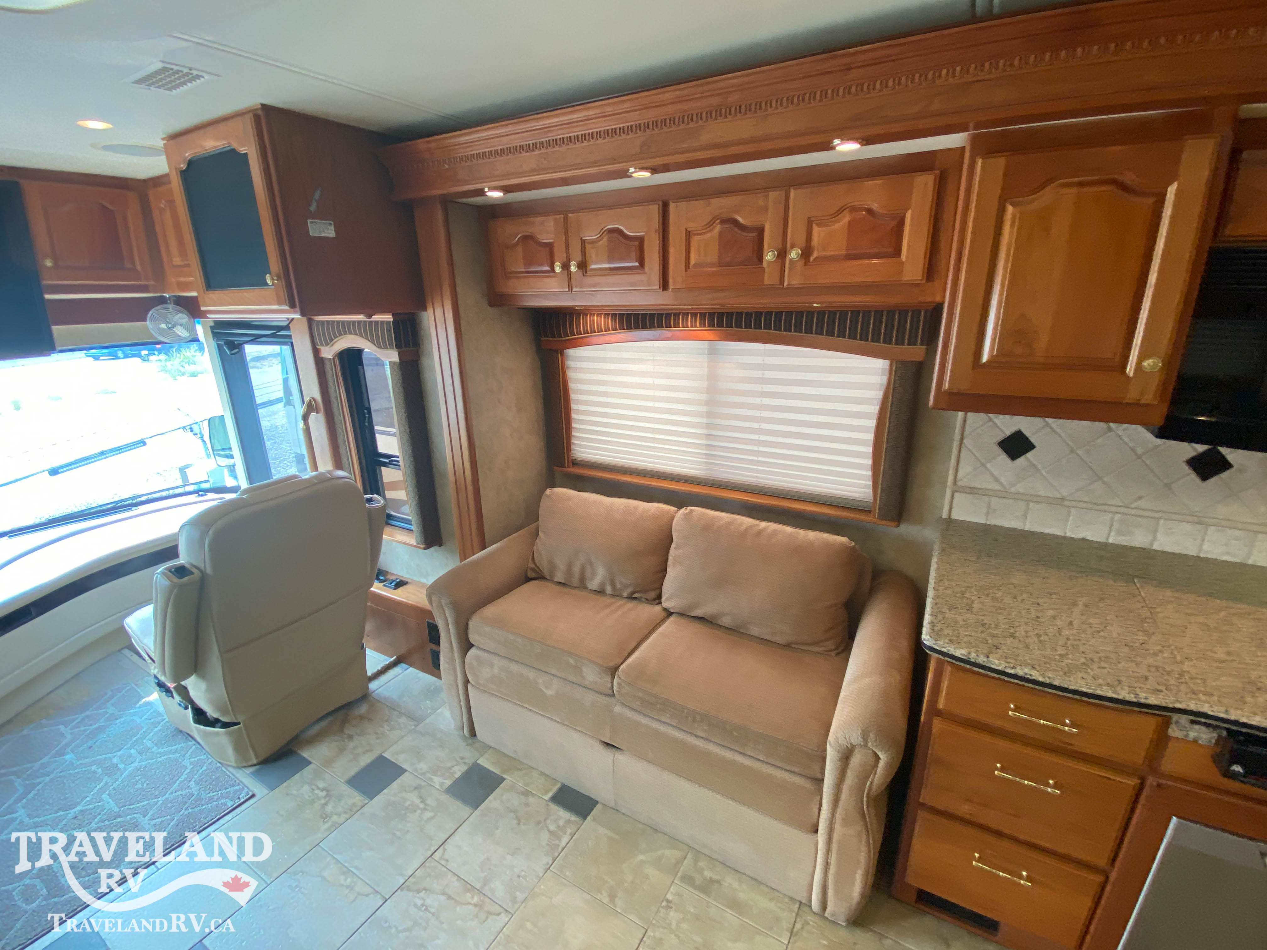 2007 COUNTRY COACH ALLURE 42 - Image 9
