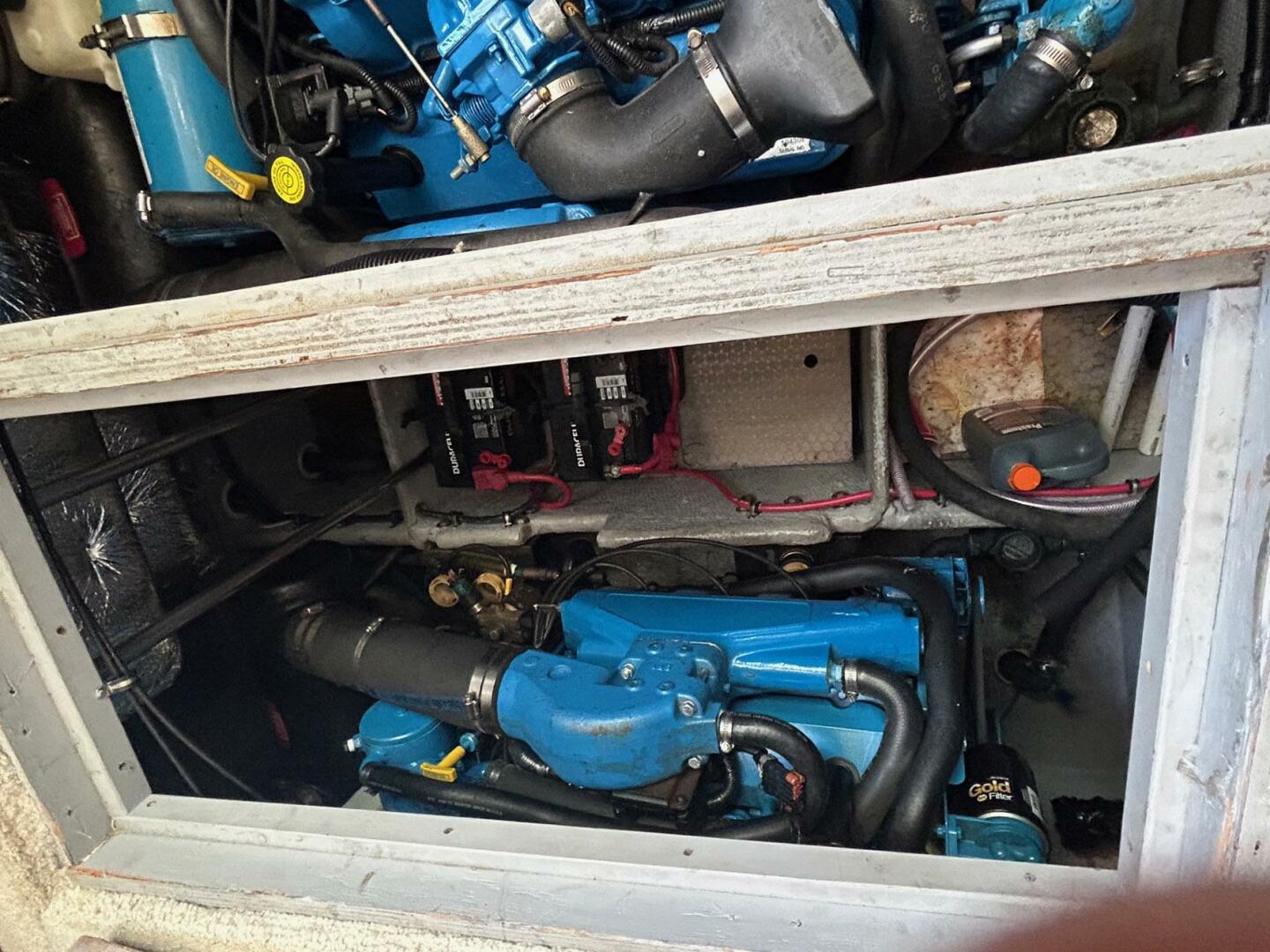 2000 Silverton 352 Motor Yacht - Image 39