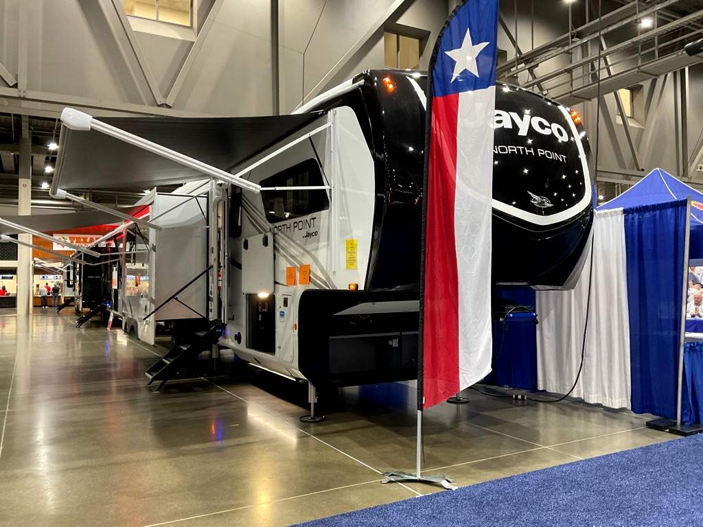 2026 JAYCO NORTH POINT 395 DSDB - Image 2