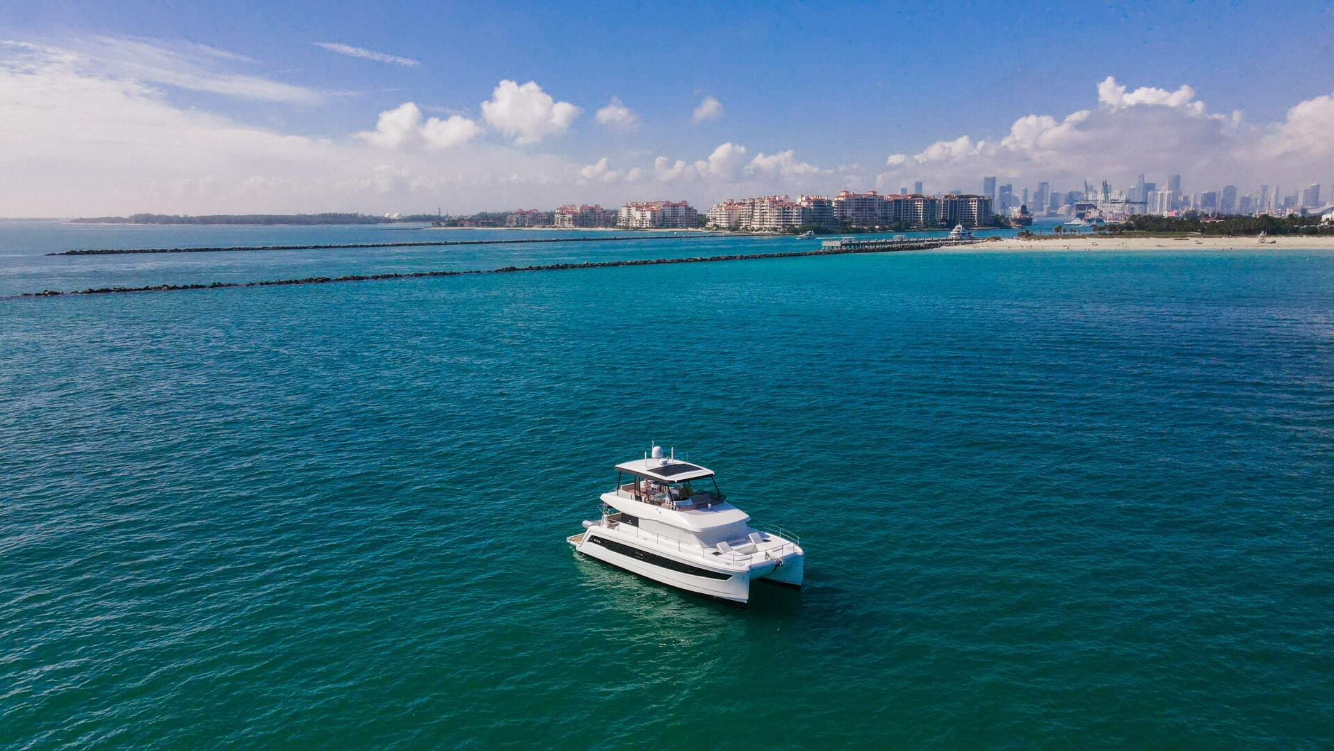 2022 Fountaine Pajot MY6 - Image 40