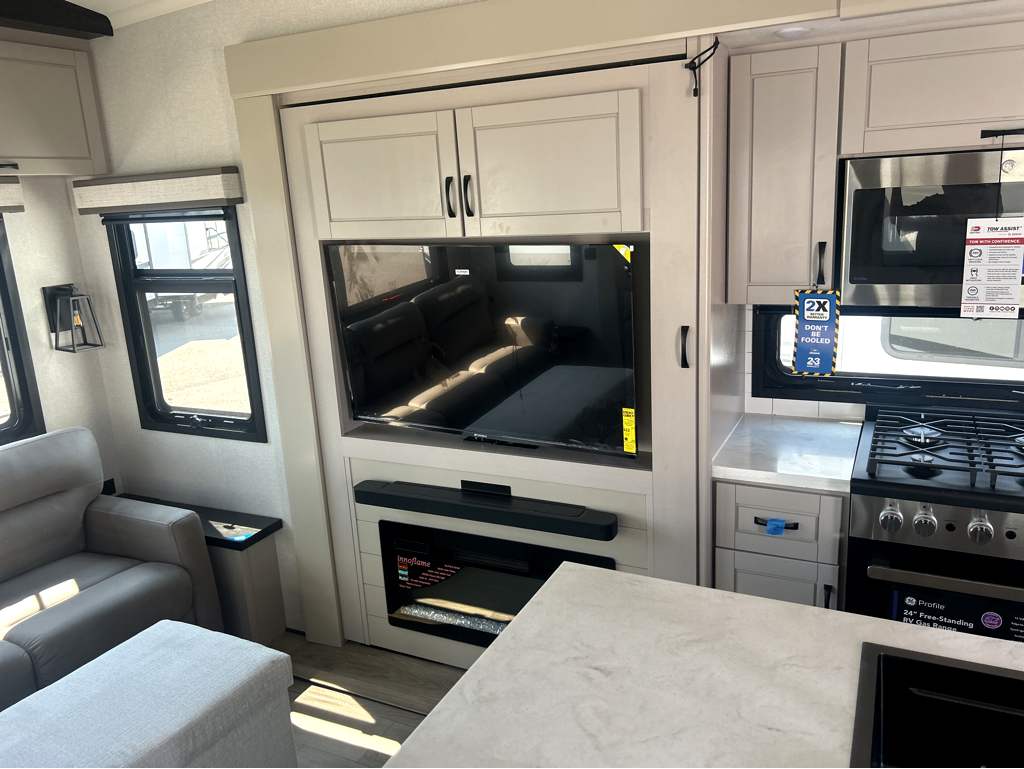 2026 JAYCO NORTH POINT 310RLTS - Image 9