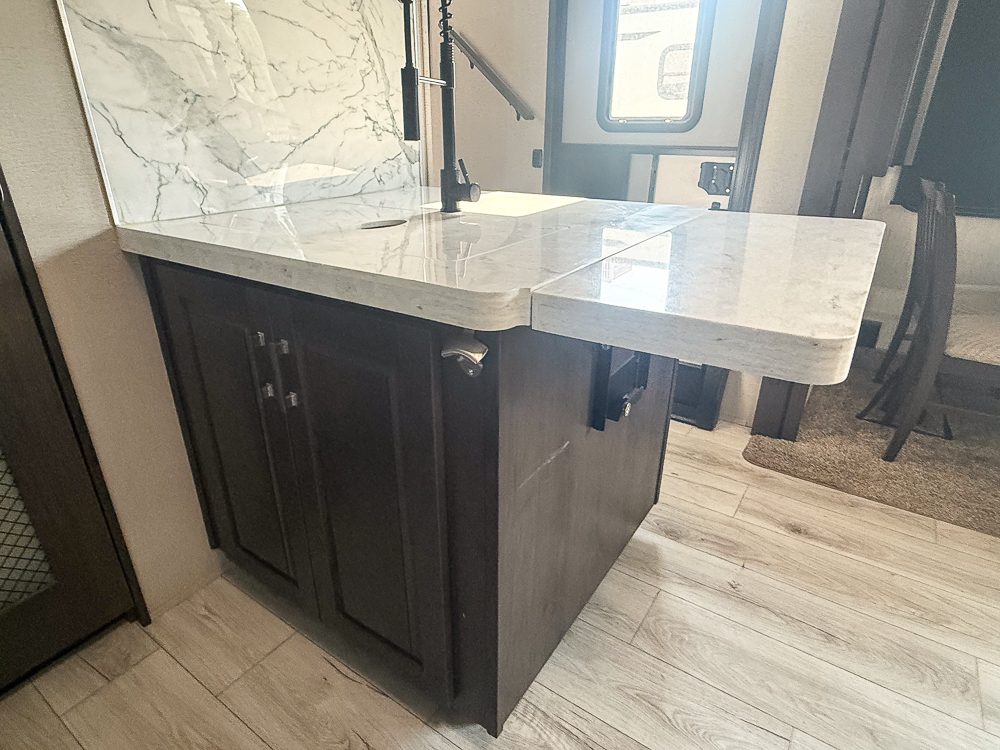 2020 GRAND DESIGN 395M - Image 27