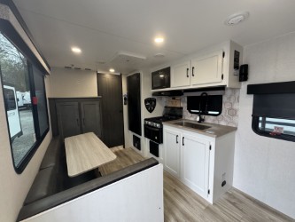 2026 VENTURE RV SPORTTREK STINGER 192VRB - Image 10