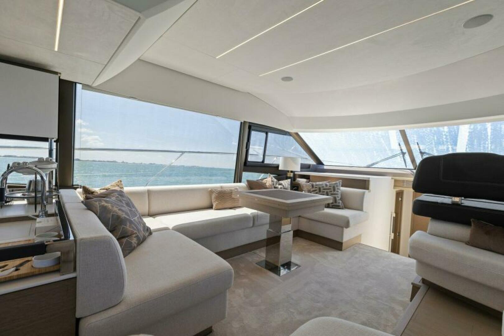2022 Prestige 590 Flybridge - Image 14