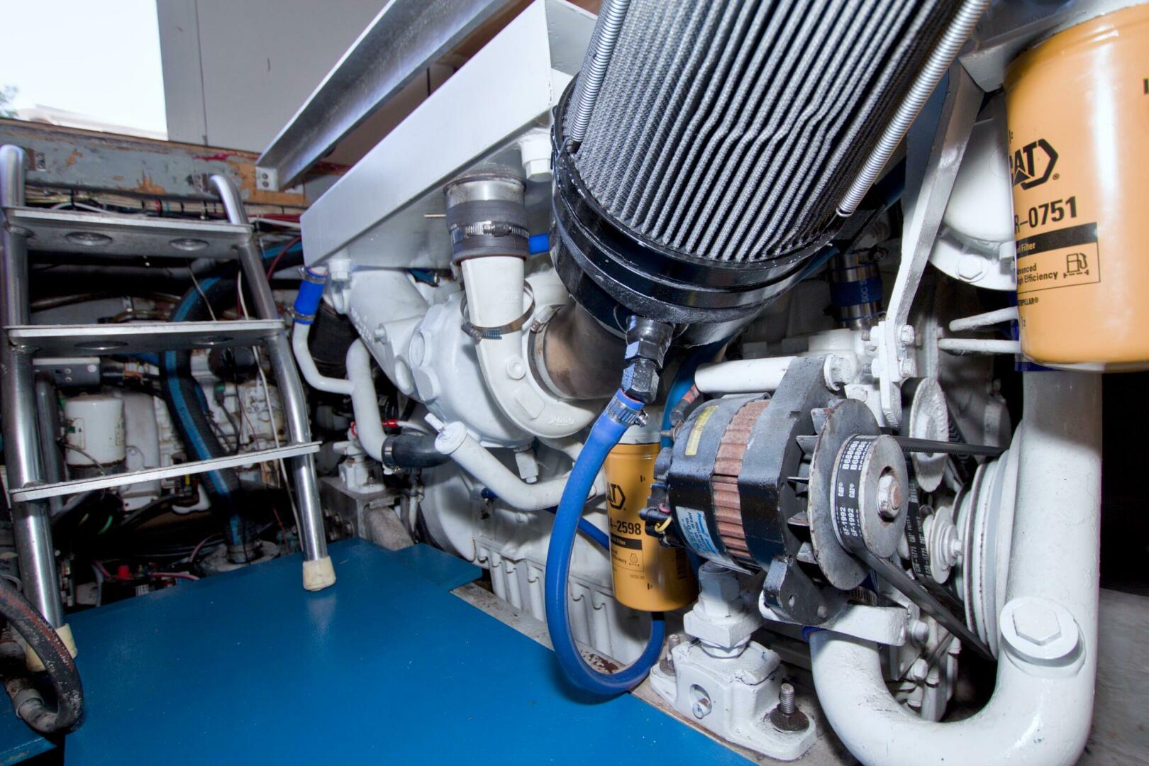 1998 Luhrs 36 Convertible - Image 62