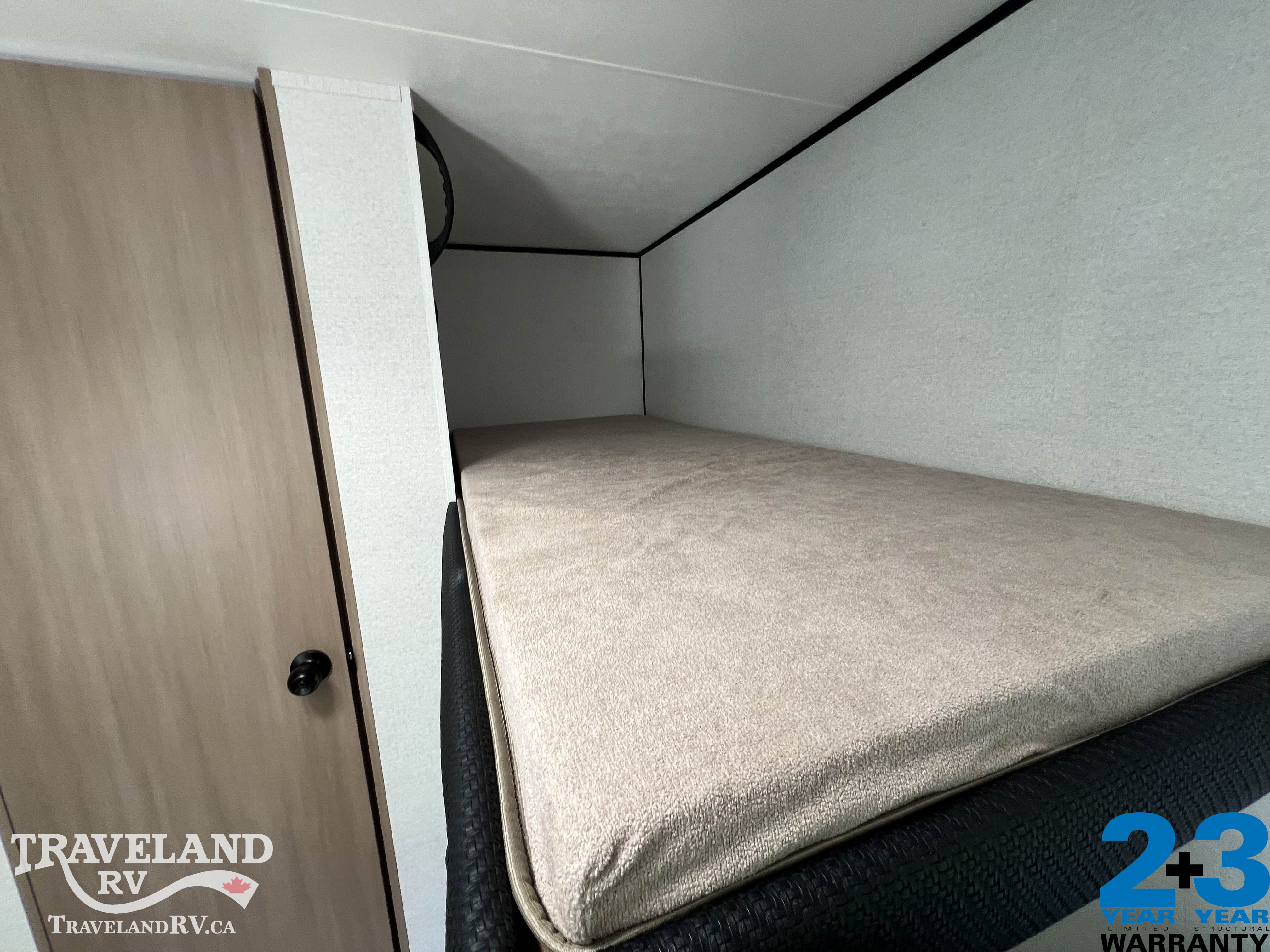 2027 Jayco Jay Feather Air SL 17BHSL - Image 14