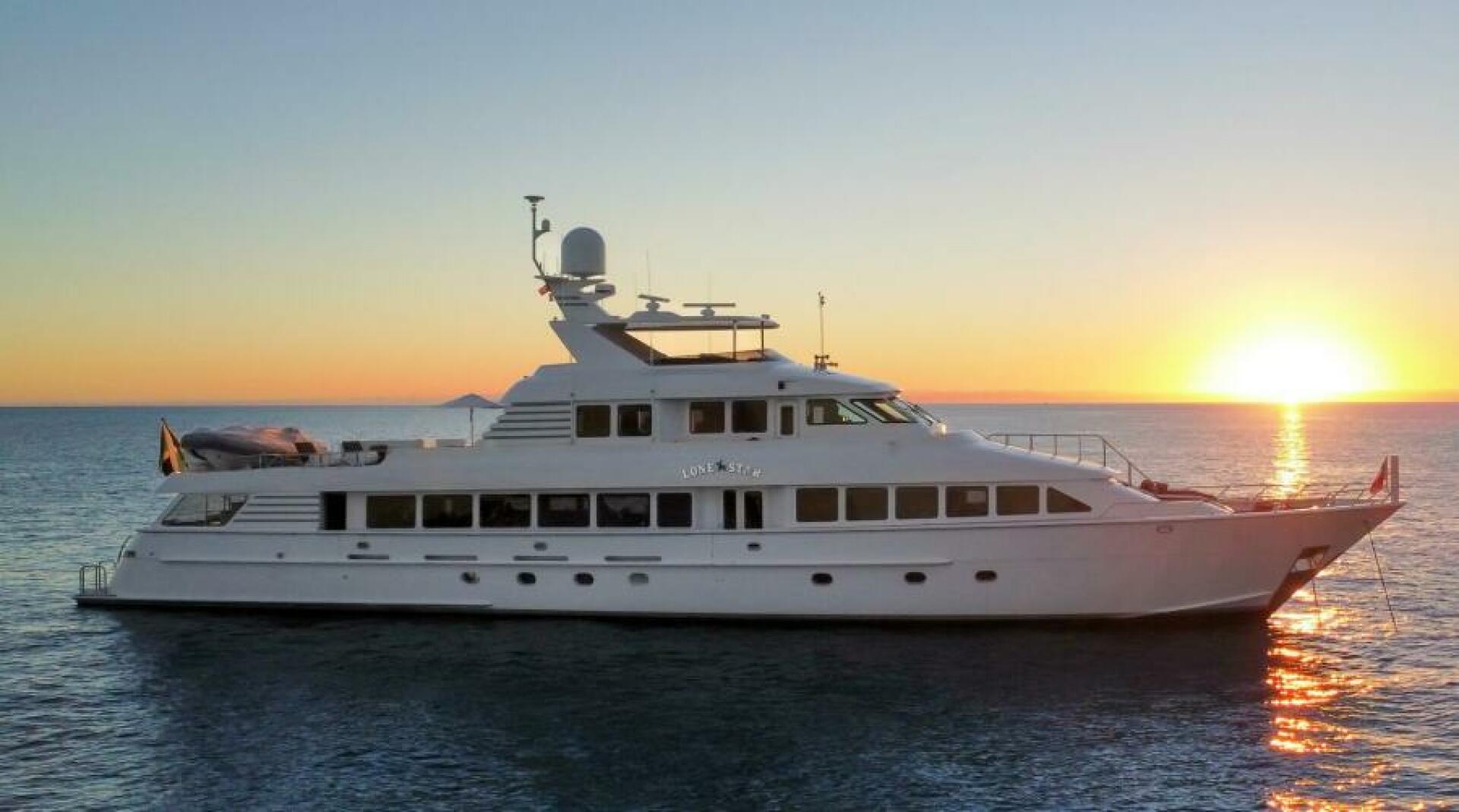 1995 Hatteras Flybridge Motor Yacht - Image 113