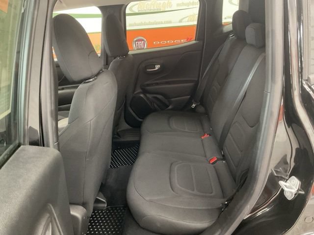 2022 Jeep Renegade Utility 4D Latitude 4WD - Image 26
