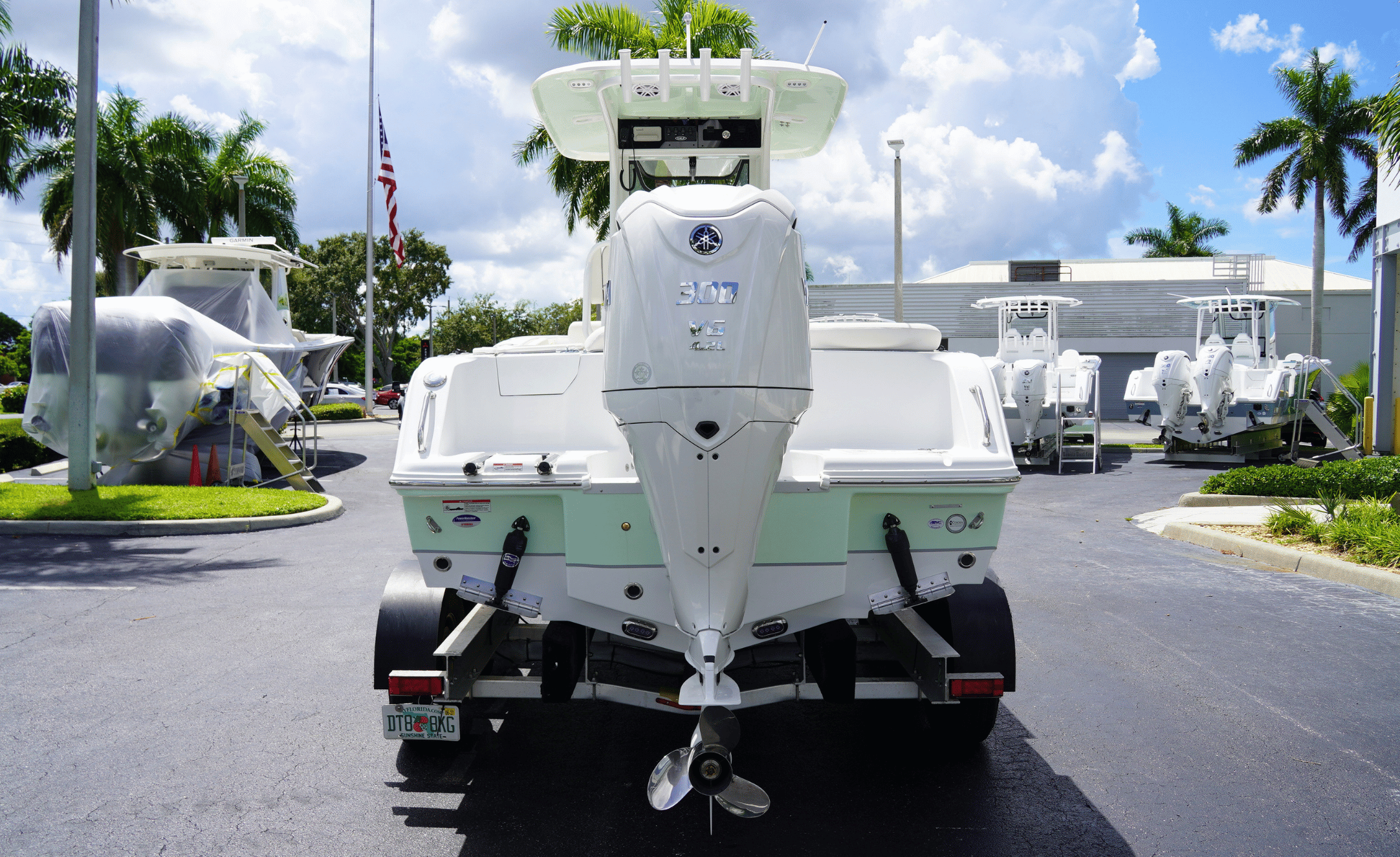 2027 SEA HUNT ULTRA 245SE - Image 6
