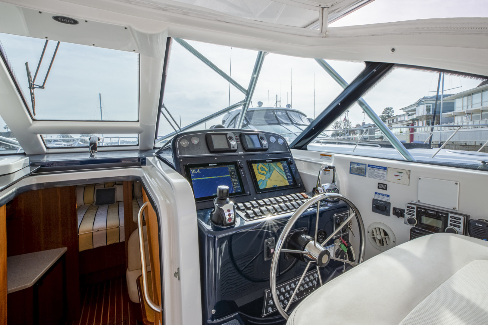 2006 Tiara Yachts 3600 Open - Image 7