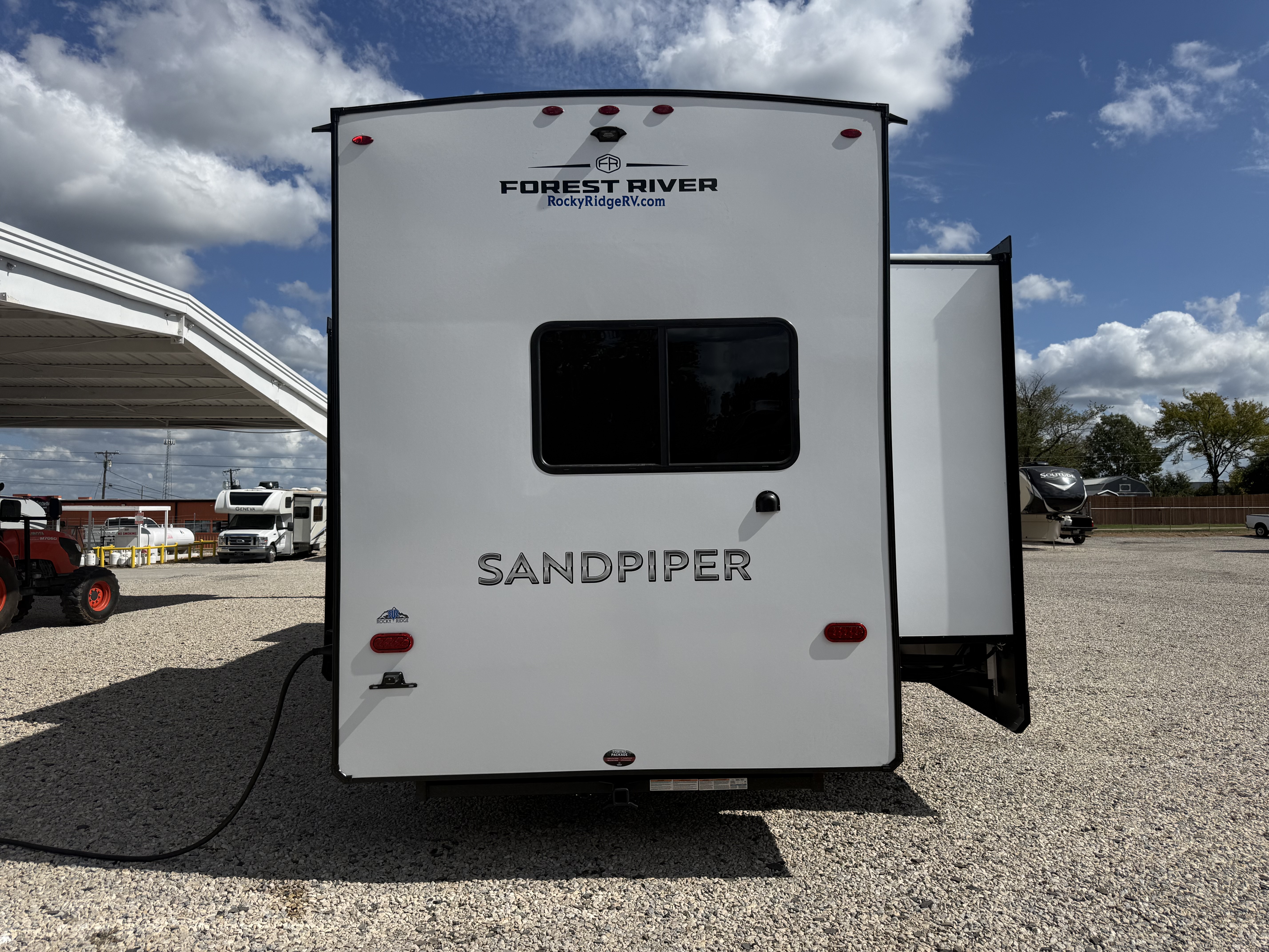 2027 Forest River SANDPIPER 3870HBRK - Image 6