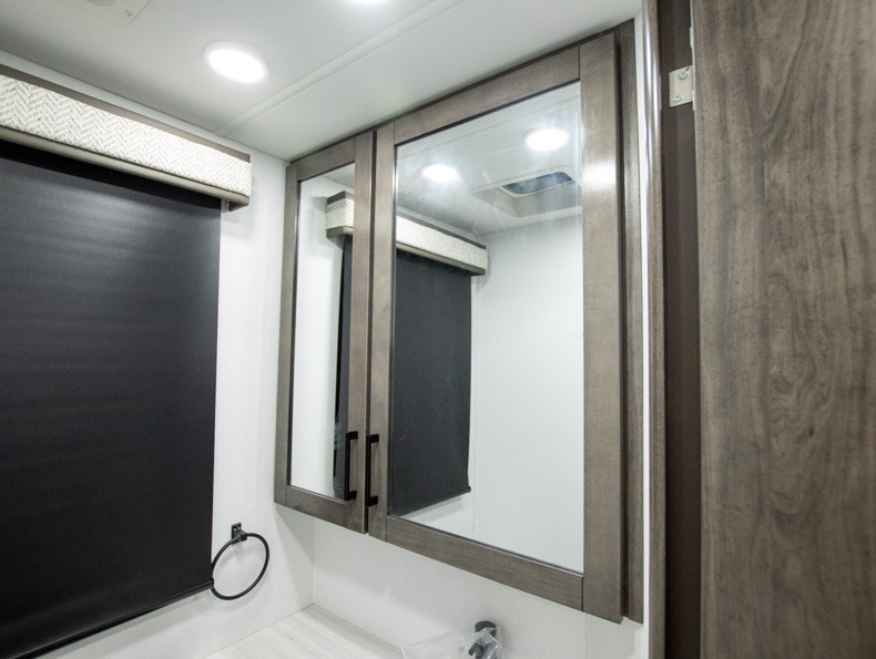 2026 Jayco Greyhawk 29MV - Image 13