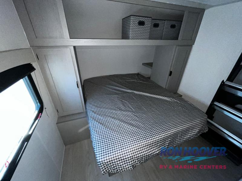 2025 COACHMEN 282DORM - Image 29