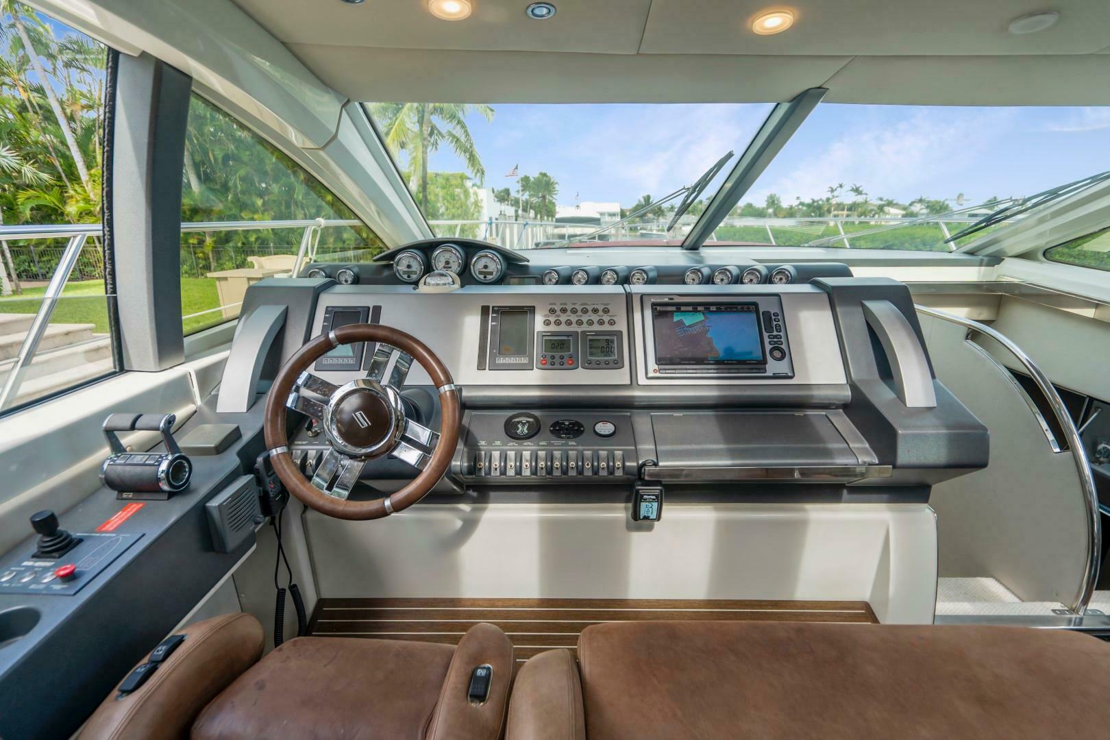 2007 Azimut 68S - Image 25