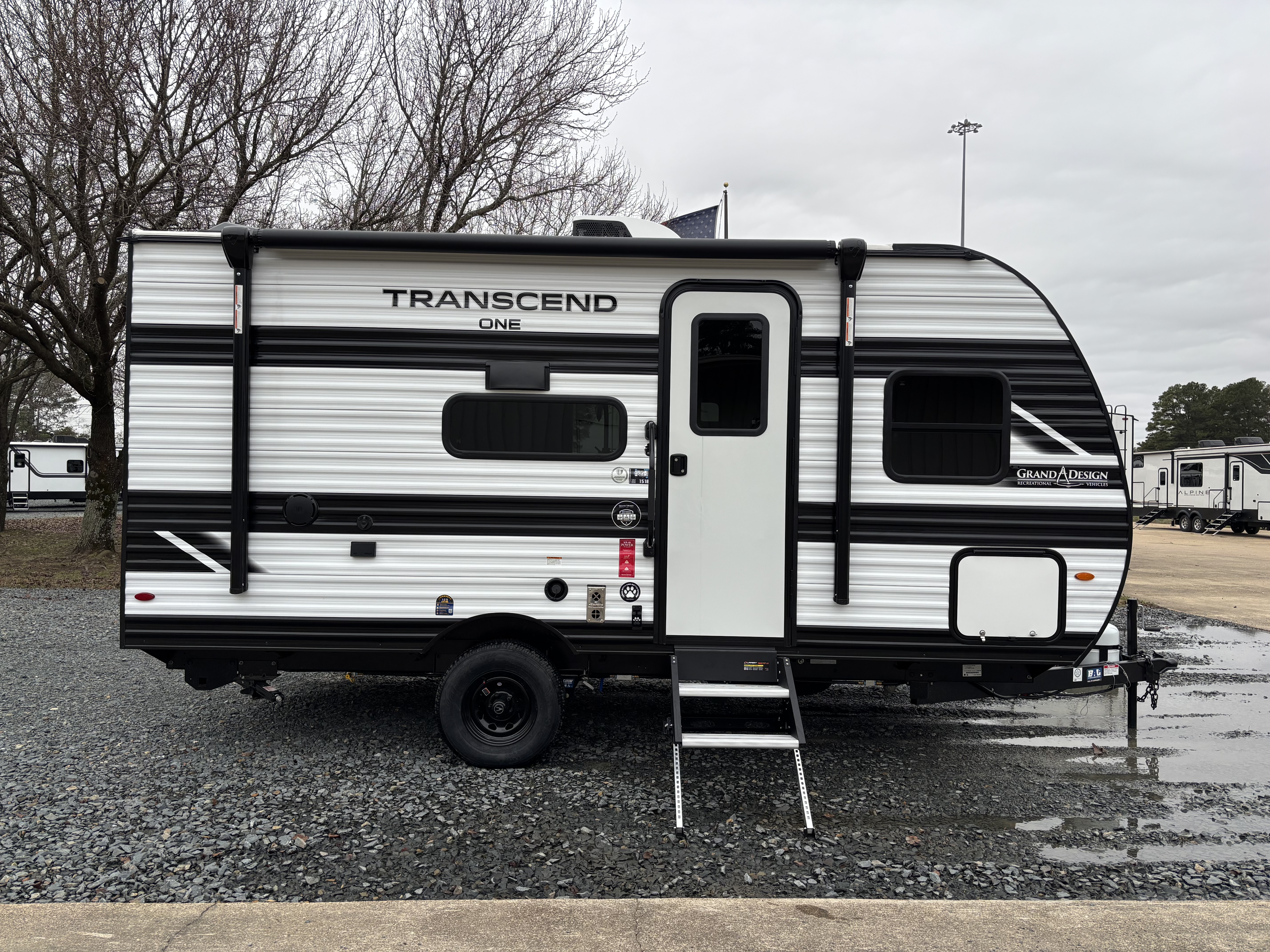 2026 Grand Design Transcend ONE 151BH - Image 8