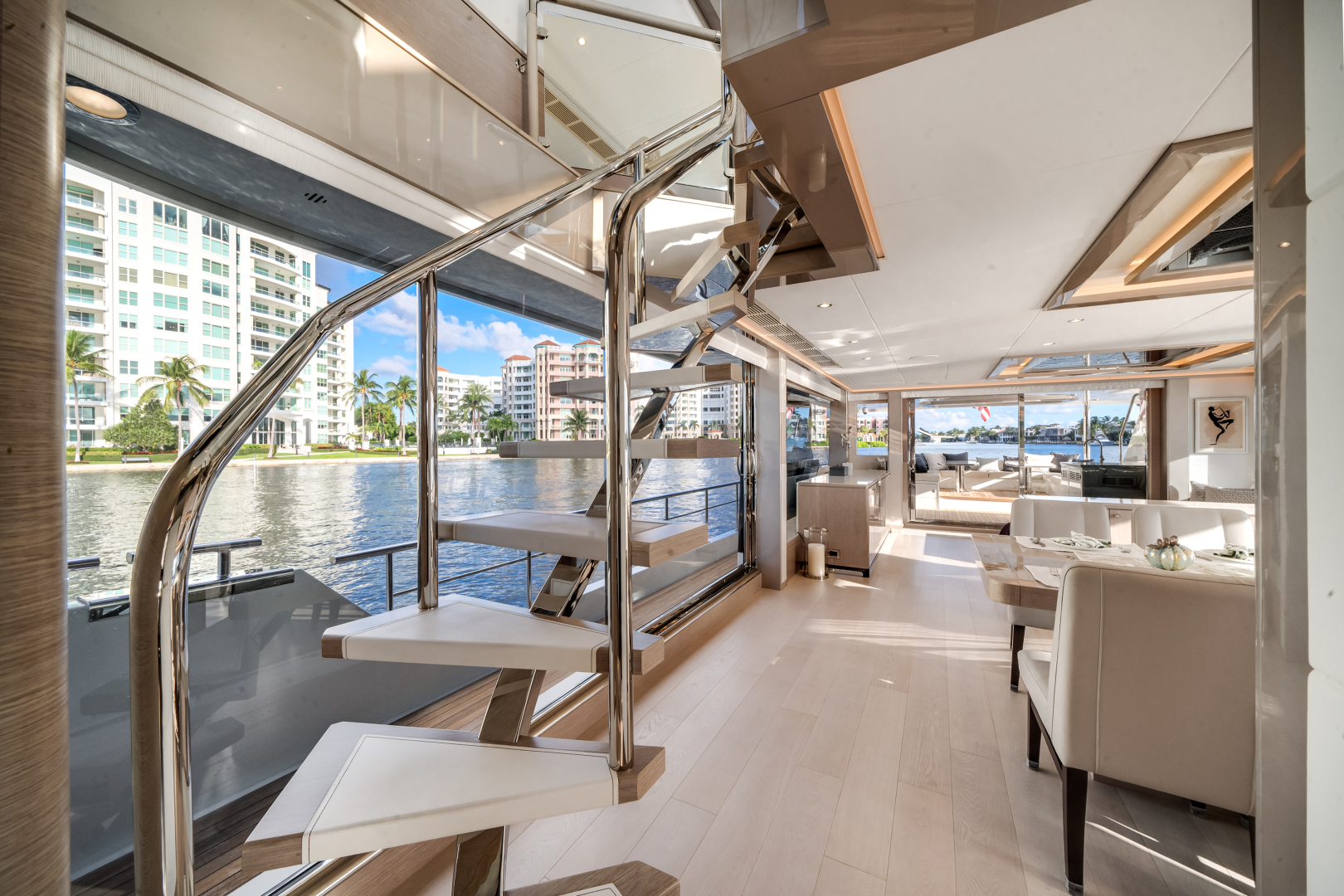 2022 Ocean Alexander 32L - Image 22