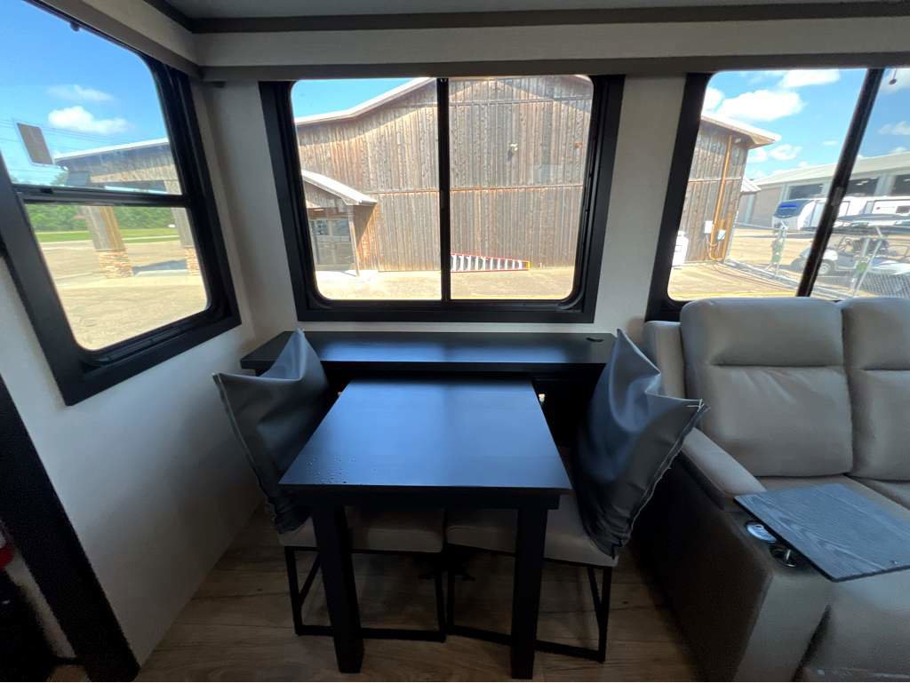 2026 JAYCO SEISMIC 395 - Image 22