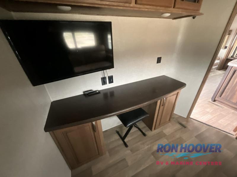 2018 KEYSTONE 3950BR - Image 13
